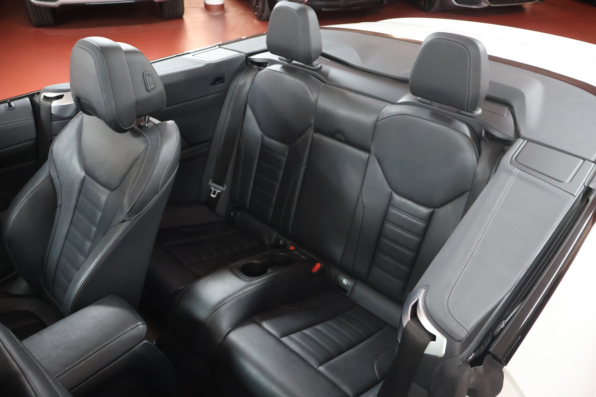 BMW M440i xDrive 48V Cabriolet Steptronic-image-11