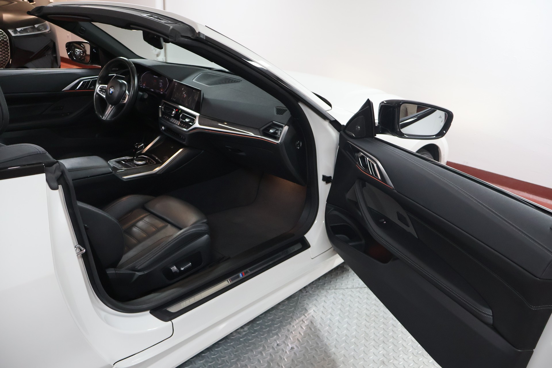 BMW M440i xDrive 48V Cabriolet Steptronic-image-14