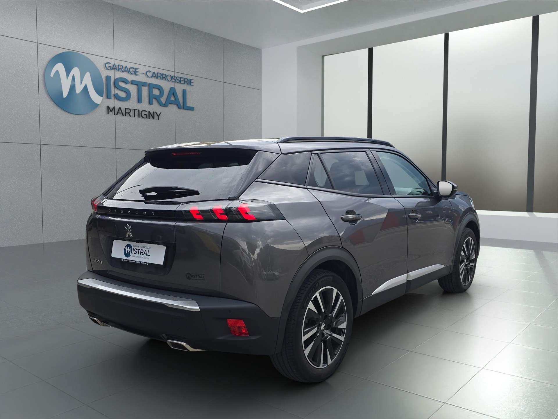 PEUGEOT 2008 1.2 Turbo 130 Allure-image-4