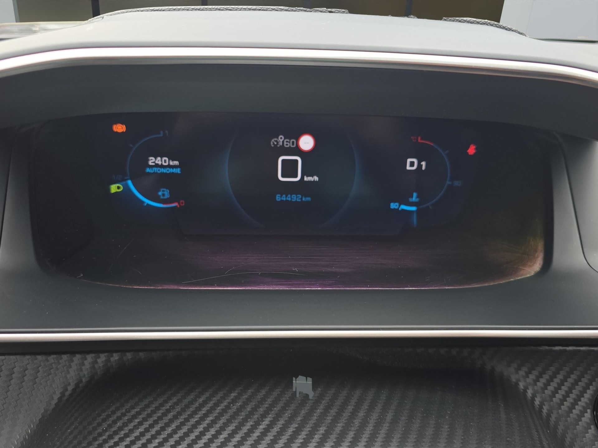 PEUGEOT 2008 1.2 Turbo 130 Allure-image-17
