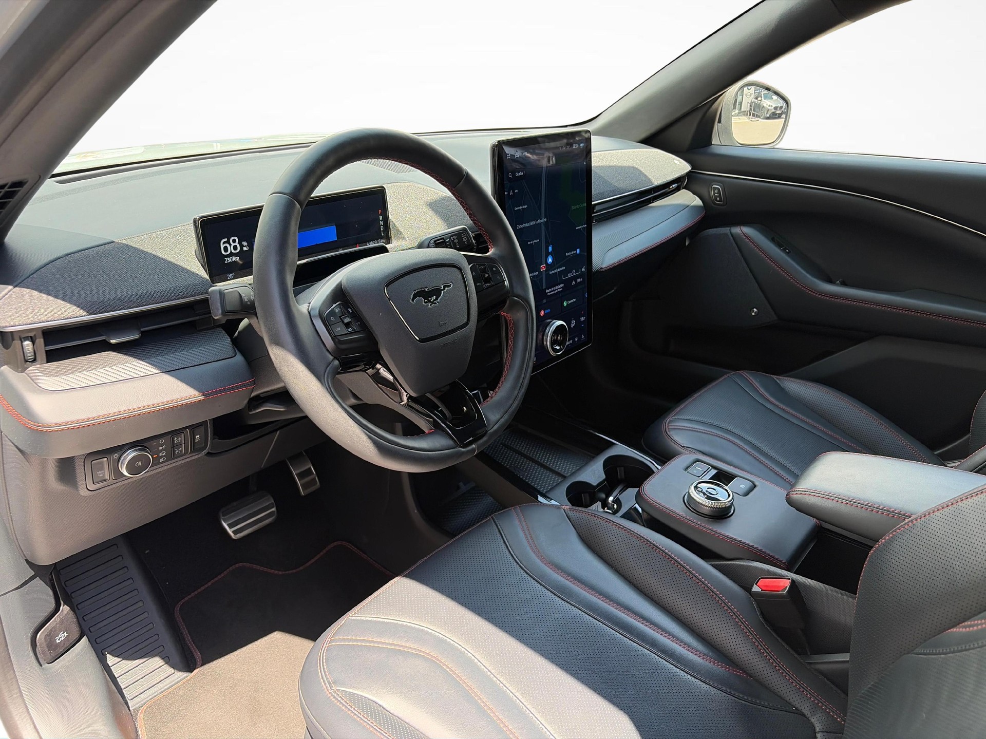 FORD Mustang Mach-E Standard AWD-image-9