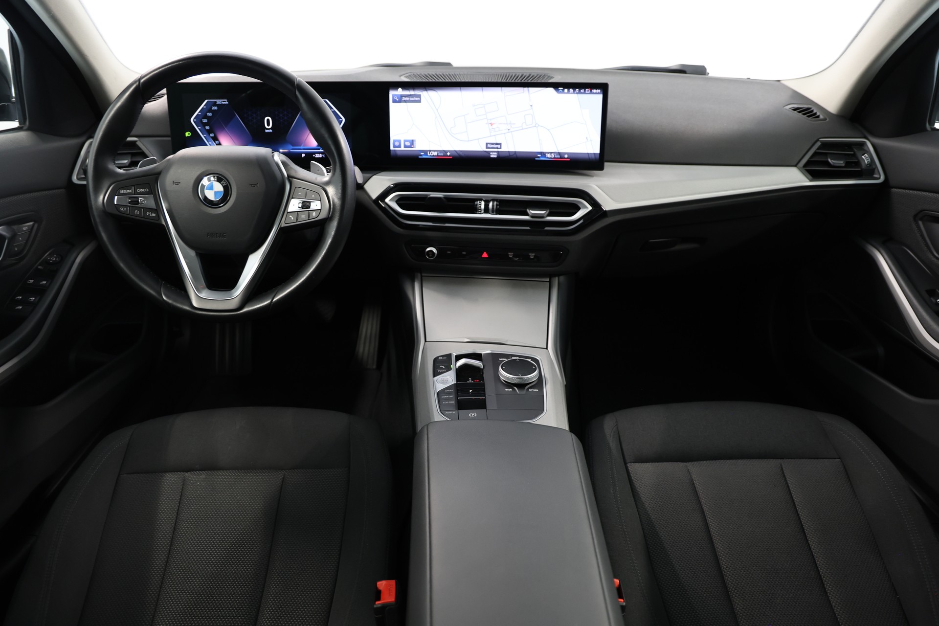 BMW 320i xDrive Steptronic-image-9