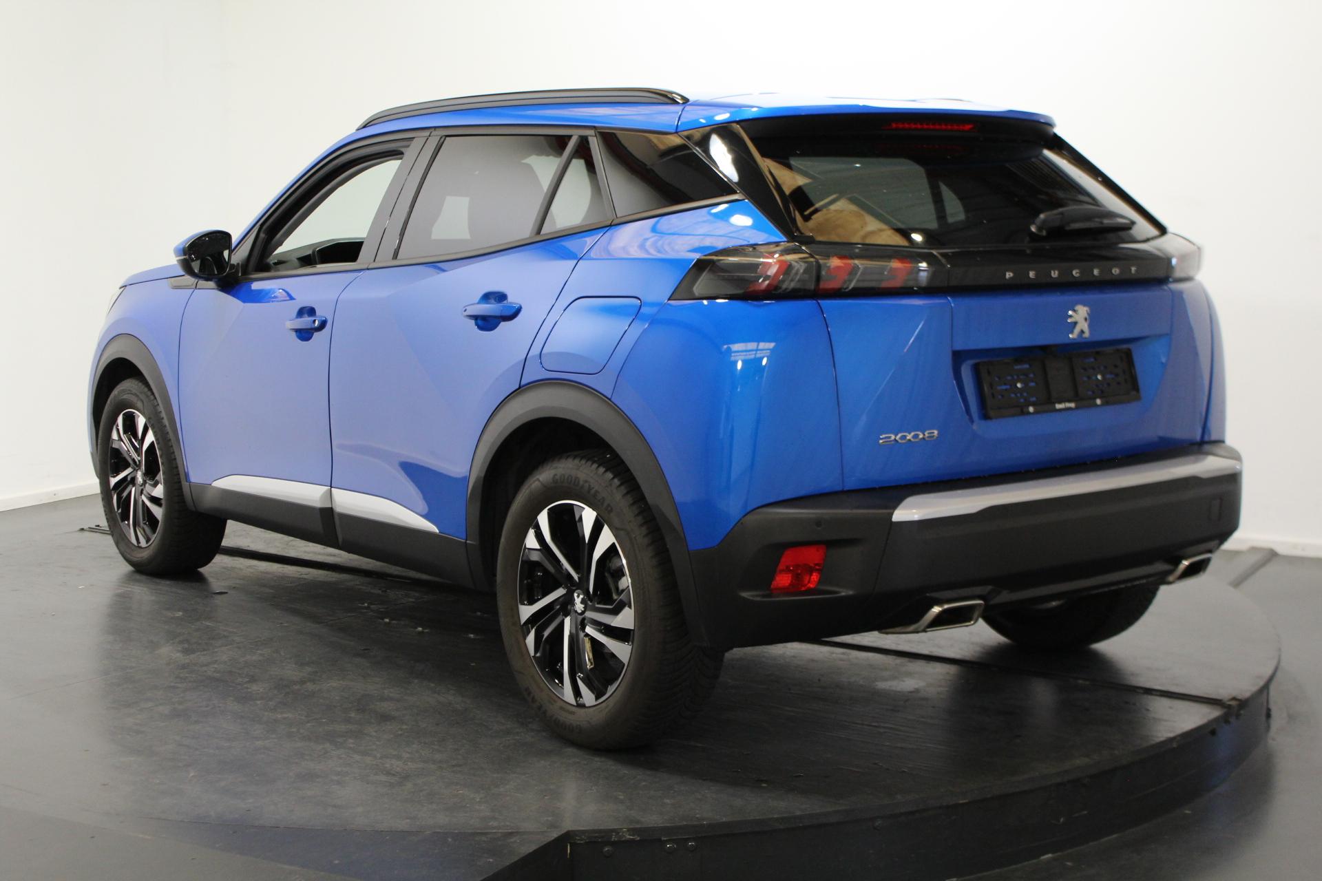 PEUGEOT 2008 1.2 PureTech 130 Allure Pack-image-3