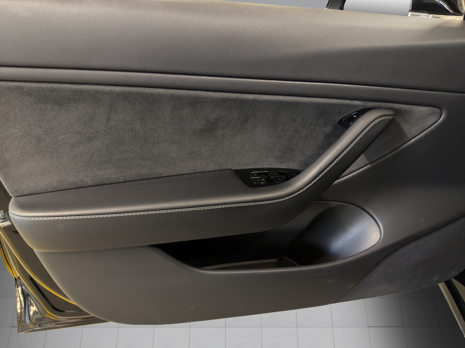 TESLA Model 3 Long Range Dual Motor AWD-image-7