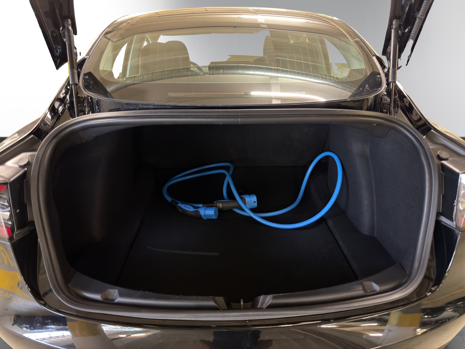 TESLA Model 3 Long Range Dual Motor AWD-image-5