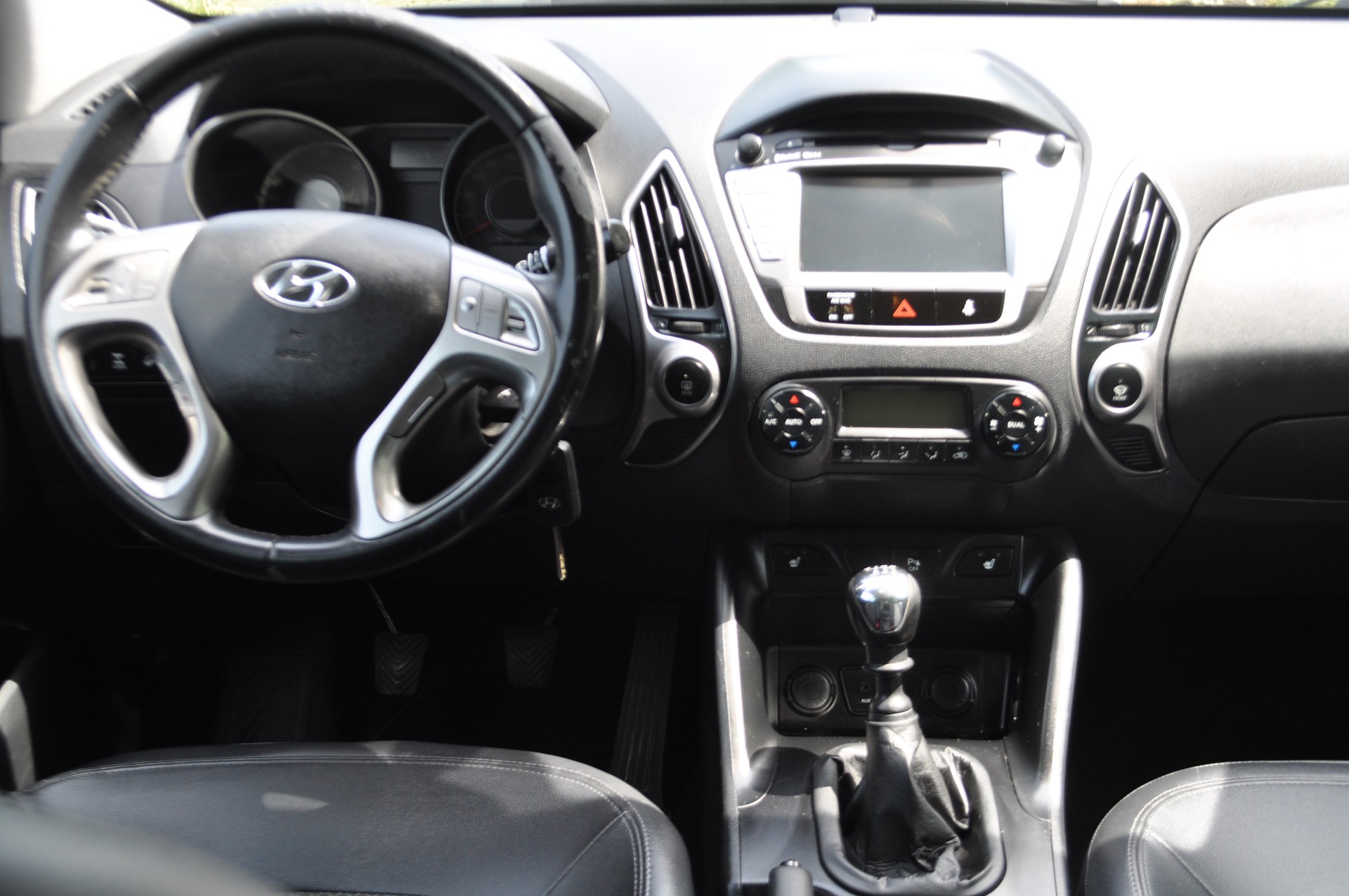 HYUNDAI iX 35 2.0 CRDi Style 4WD-image-8