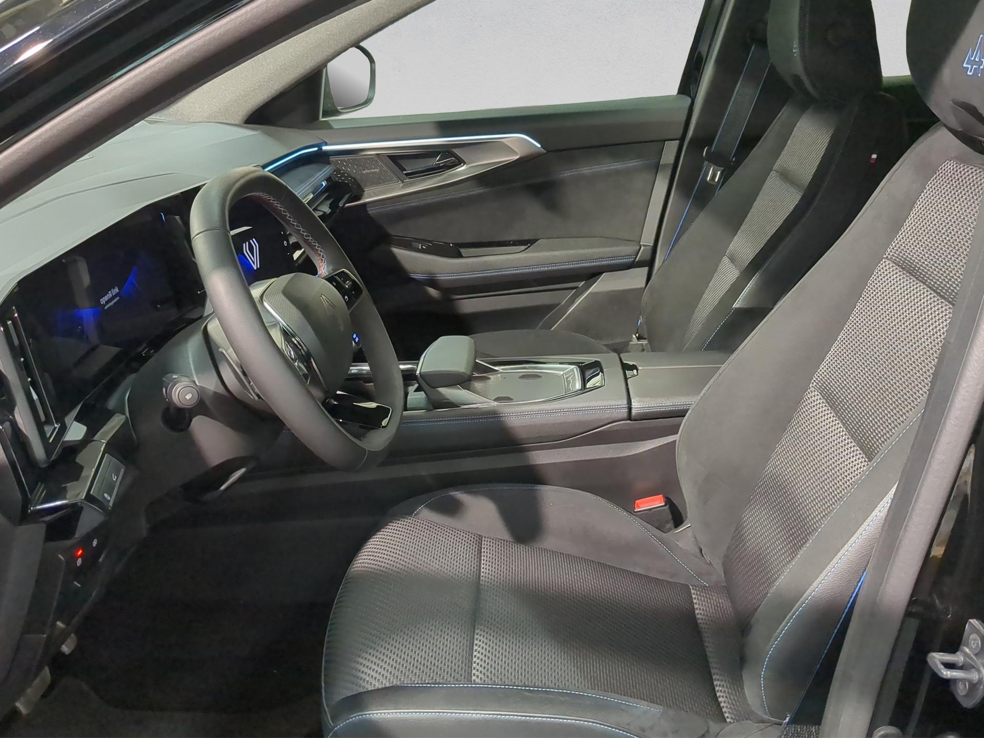 RENAULT Austral 1.2 HEV 200 Iconic Esprit Alpine A-image-8