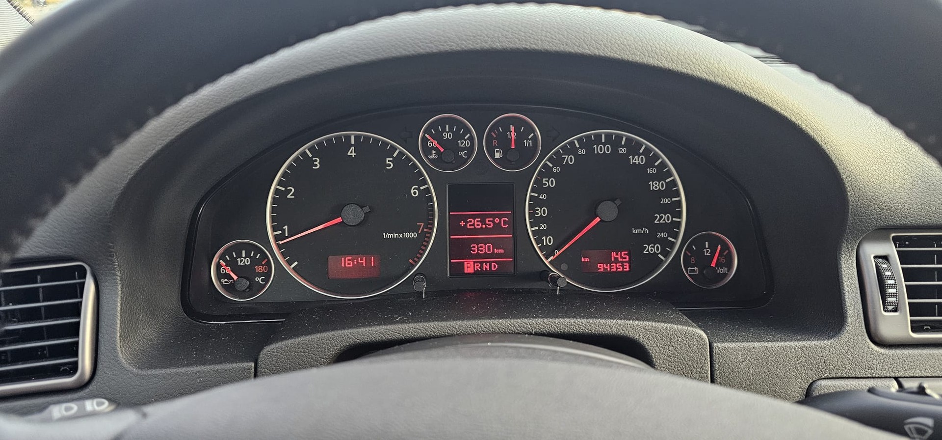 AUDI Avant-image-2