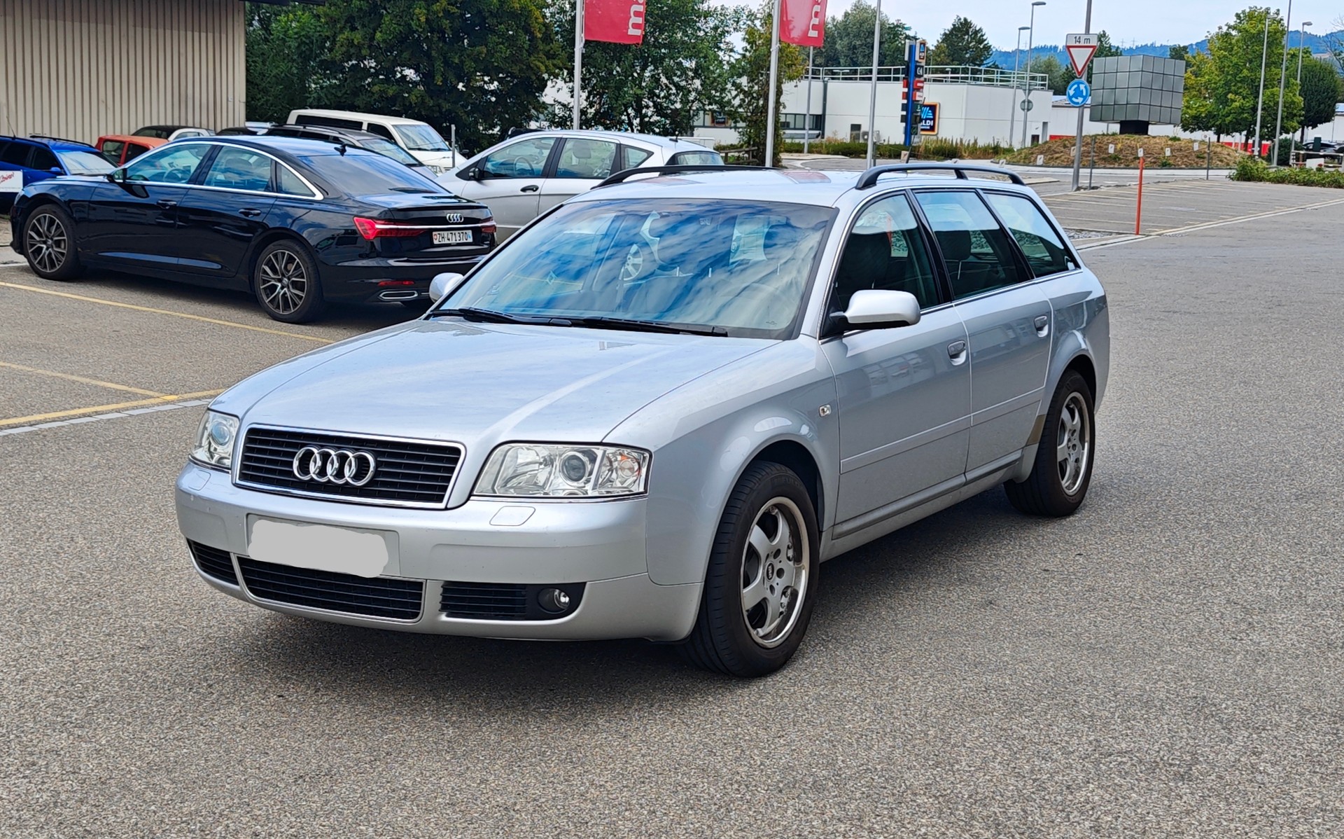 AUDI Avant