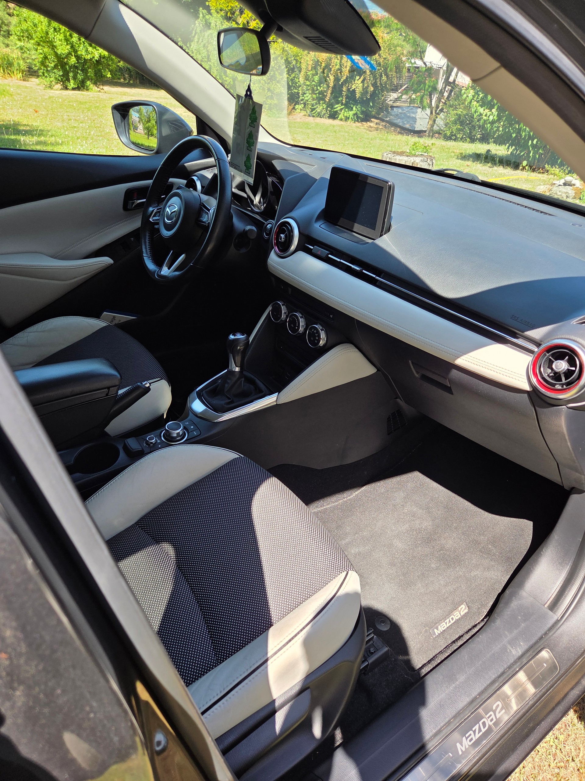 MAZDA 1.5 115 Revolution-image-4