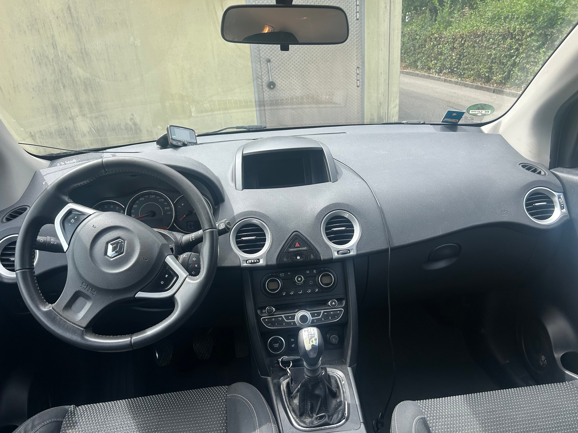 RENAULT Koleos 2.5 Dynamique 4x4-image-6