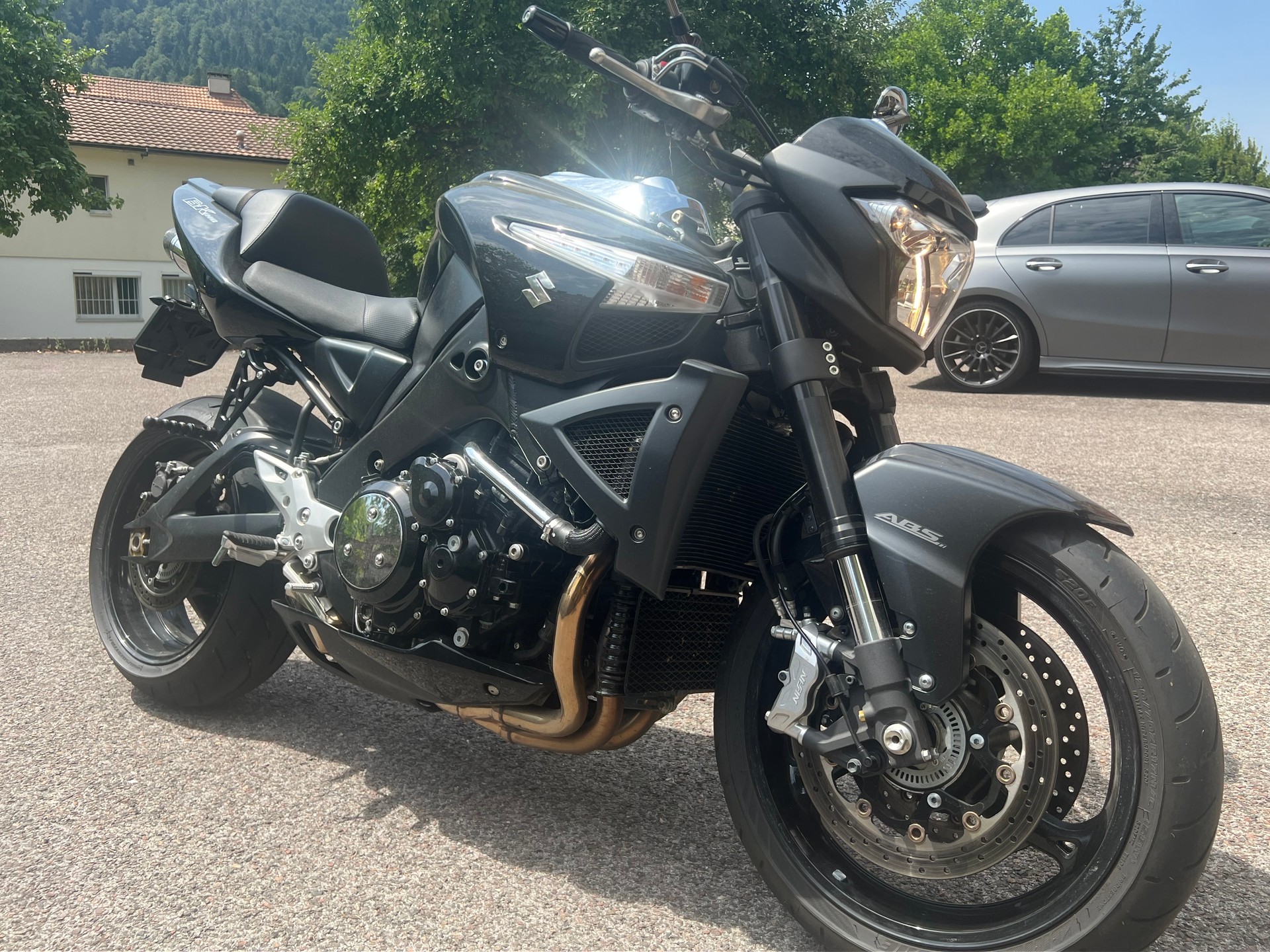 SUZUKI GSX 1300 B-King-image-1