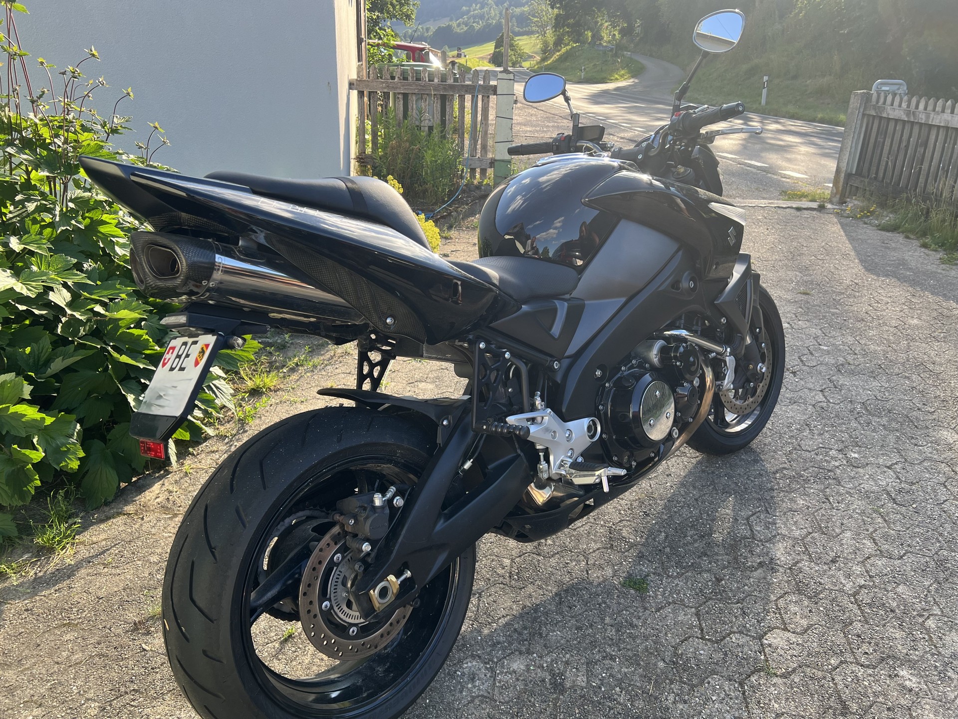 SUZUKI GSX 1300 B-King-image-2