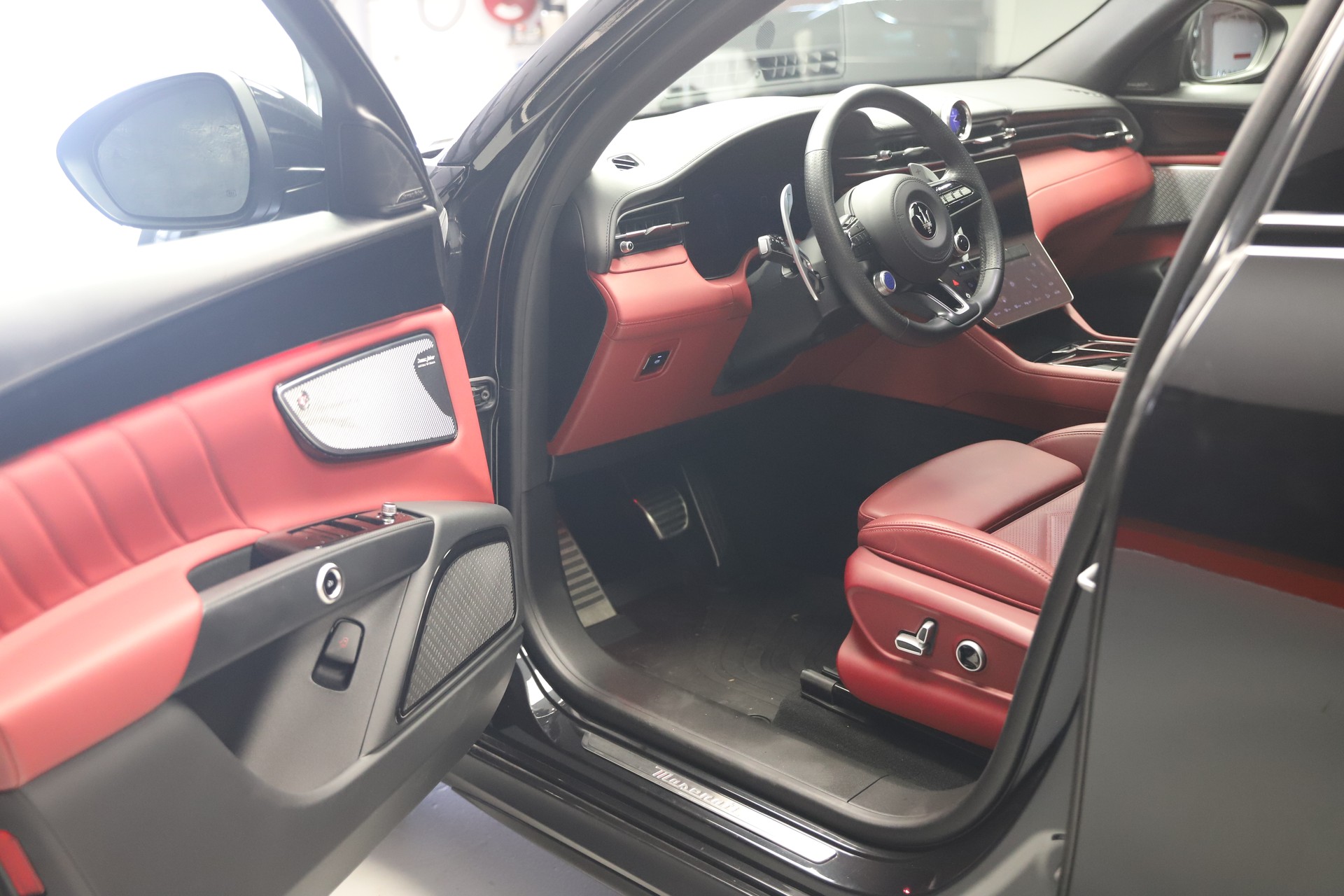 MASERATI Grecale 2.0 MHEV Modena Hybrid Automatica-image-6
