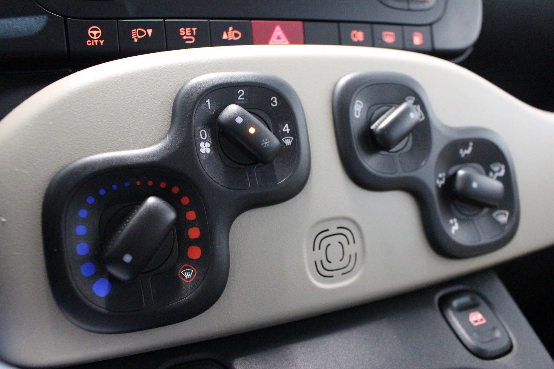 FIAT Panda 0.9 T TwinAir NP Lounge-image-15