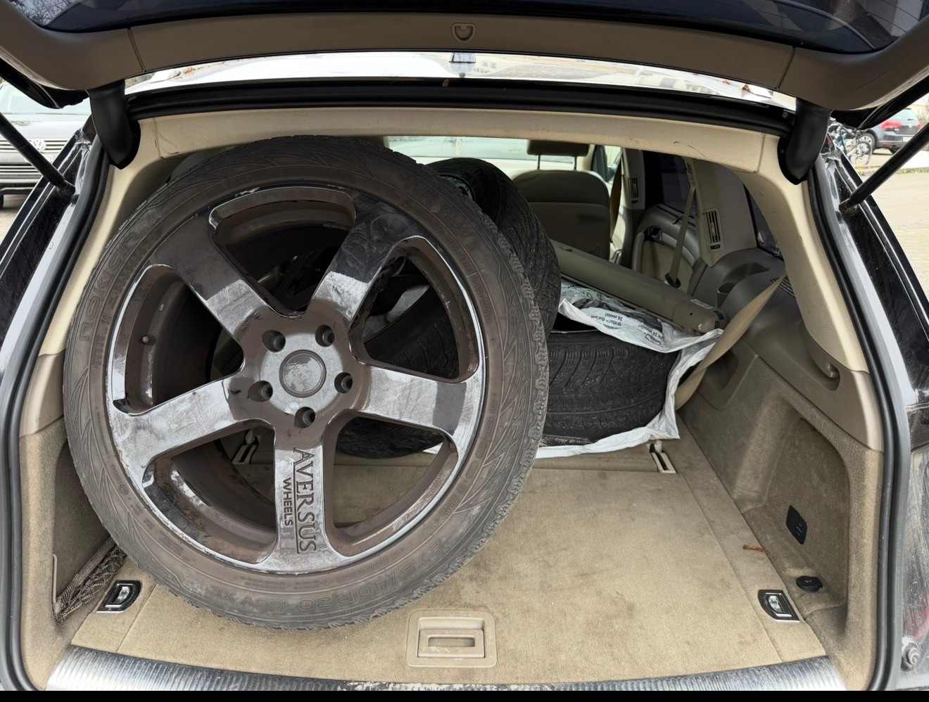 AUDI Q7 3.0 TDI Quattro S-Line 7 Sitze-image-4