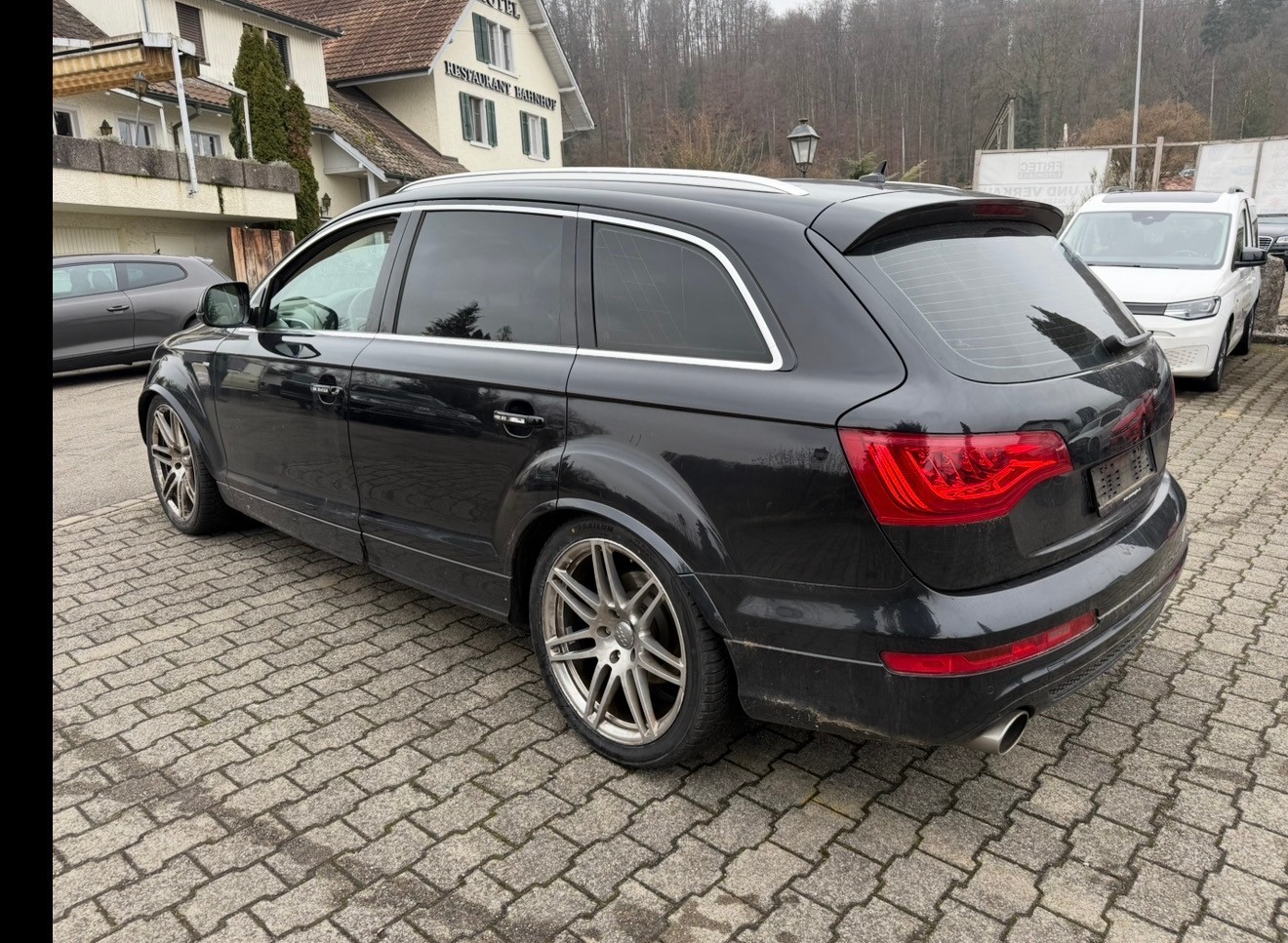 AUDI Q7 3.0 TDI Quattro S-Line 7 Sitze-image-3