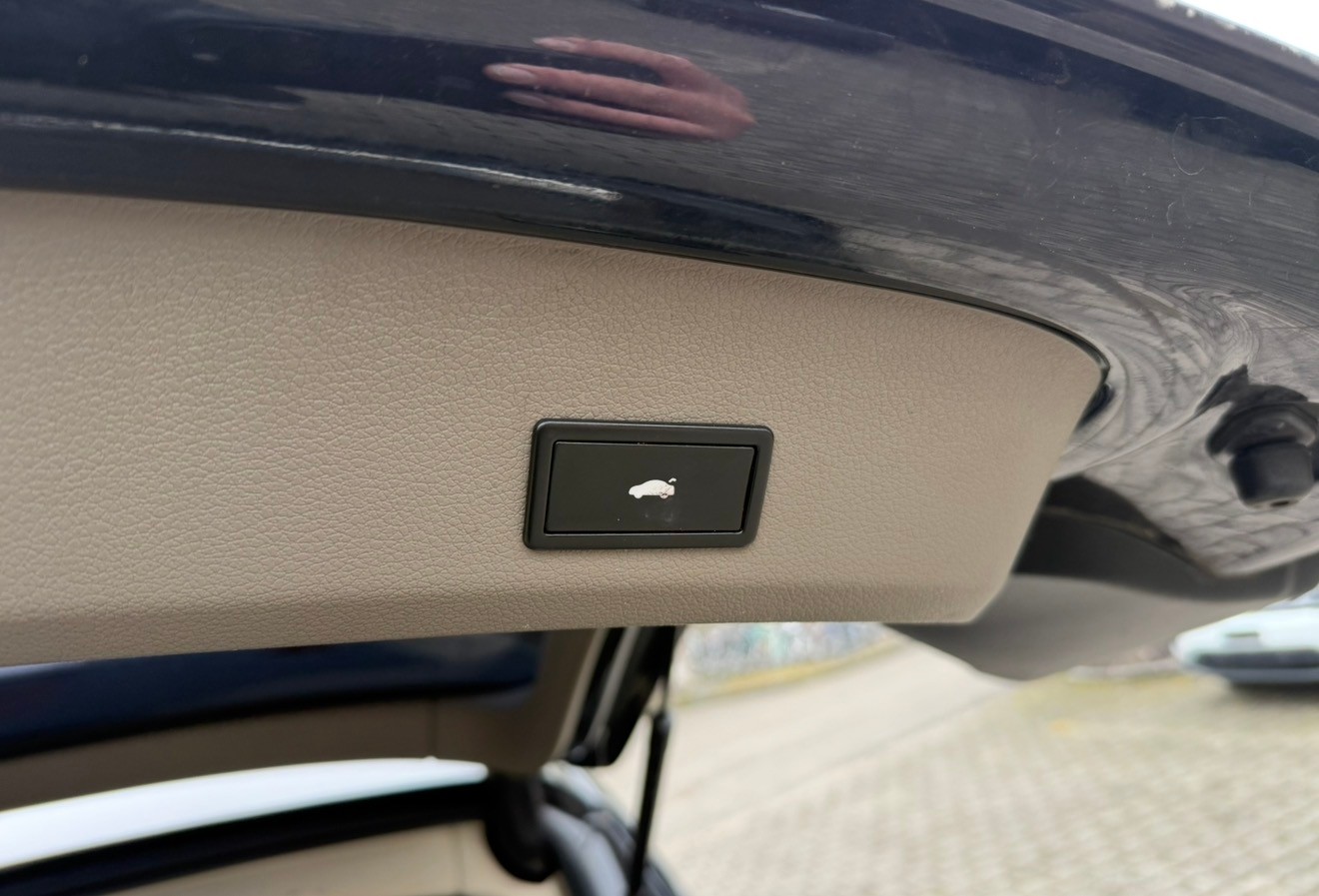 AUDI Q7 3.0 TDI Quattro S-Line 7 Sitze-image-5