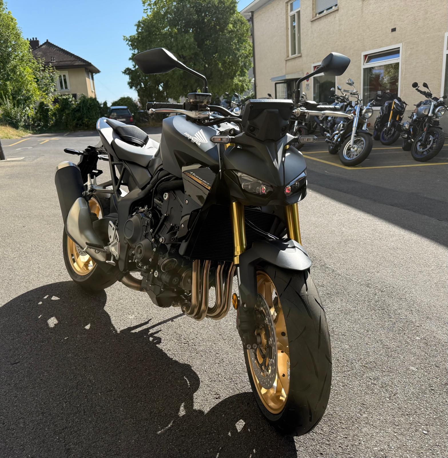 HONDA CB 1000 Hornet SP-showroom-element-1