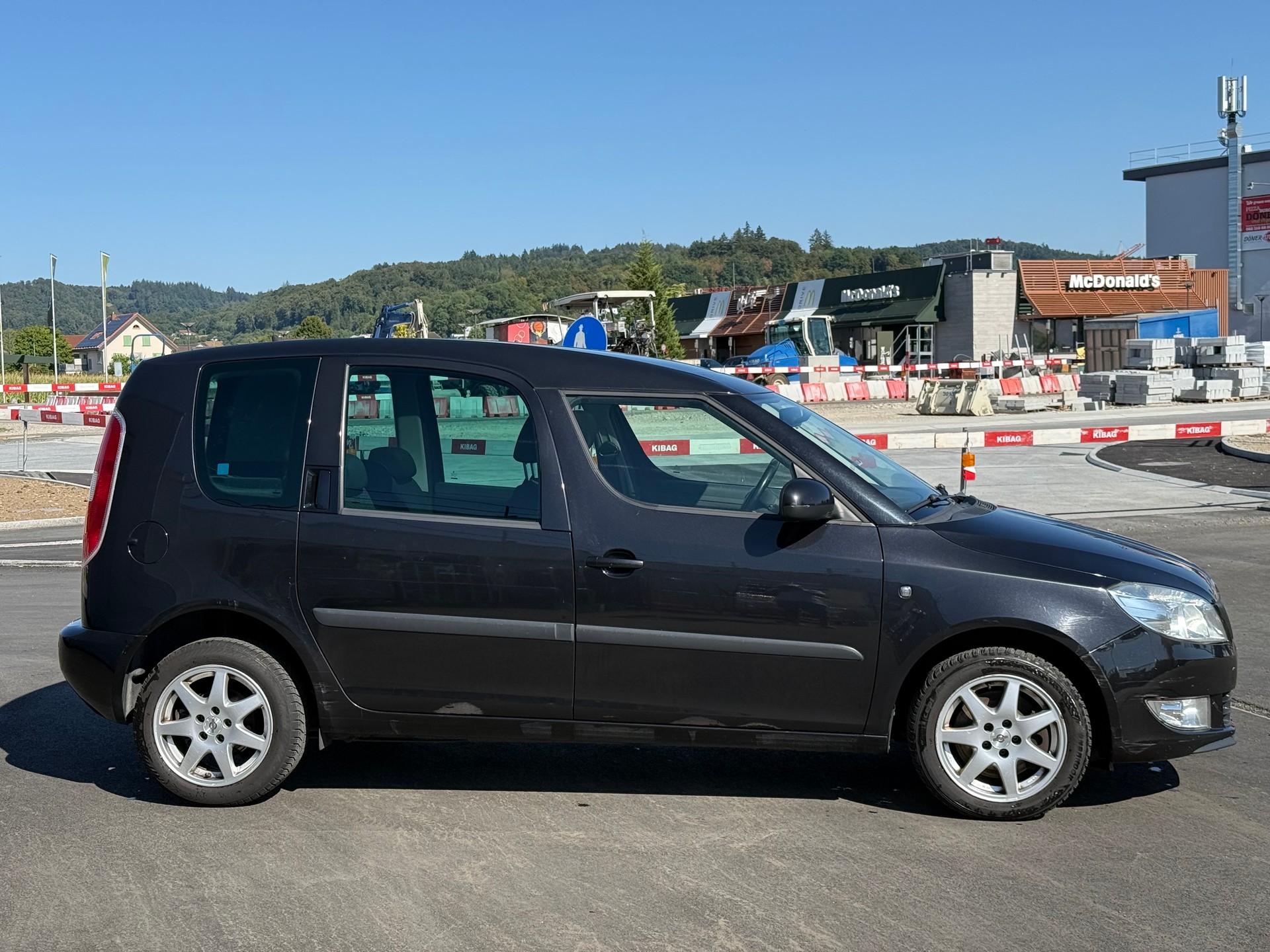 SKODA Roomster 1.2 TSI Family-image-6