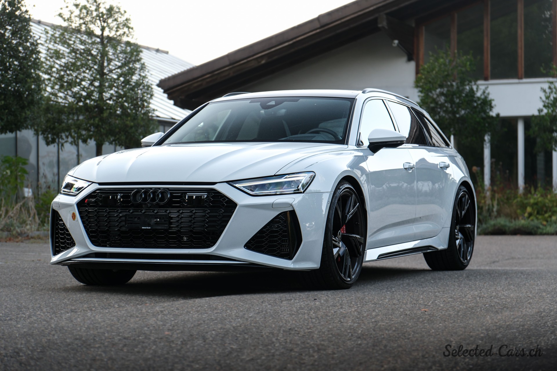 AUDI RS6 Avant 4.0 TFSI V8 quattro-image-0