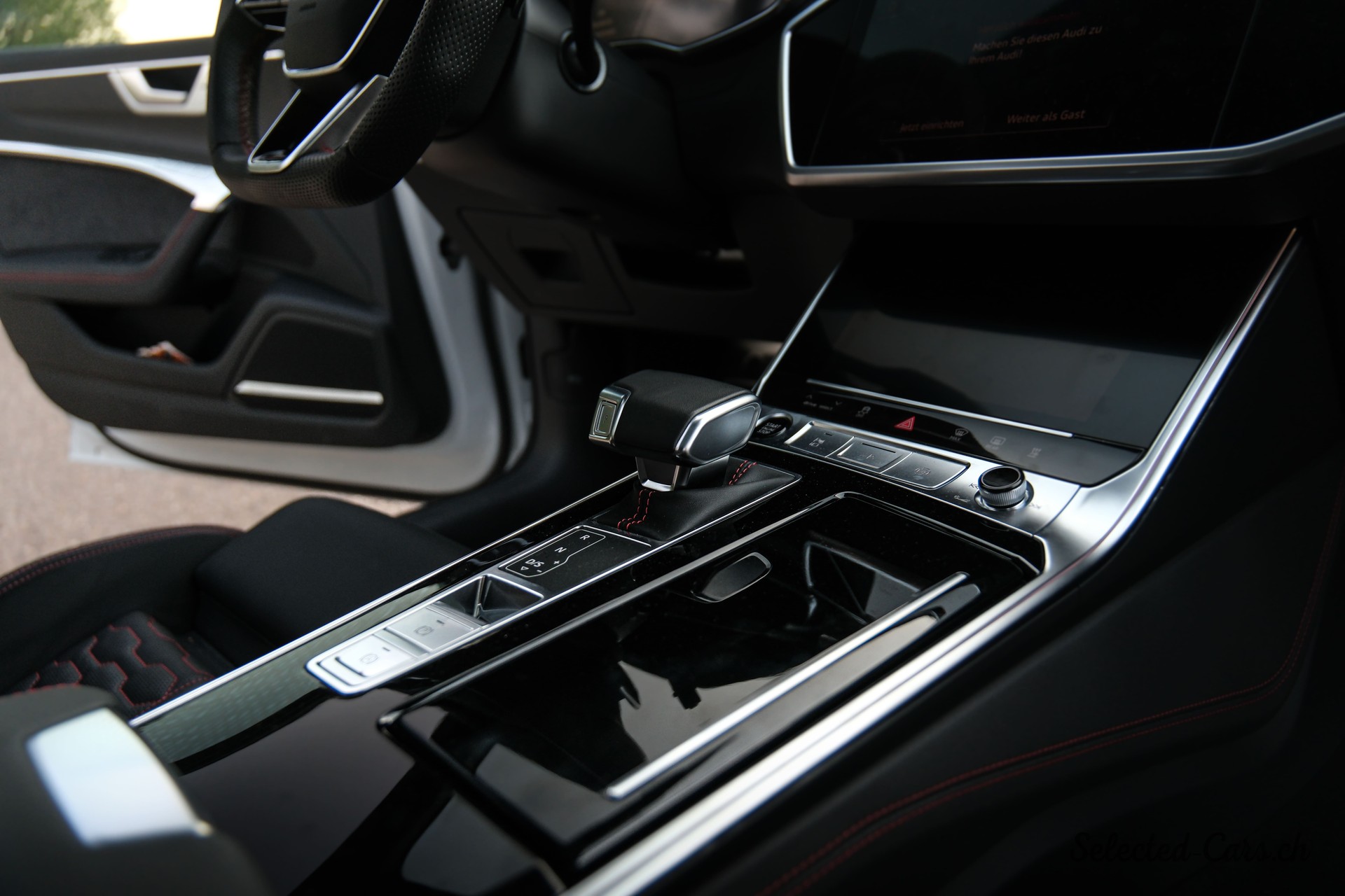 AUDI RS6 Avant 4.0 TFSI V8 quattro-image-5