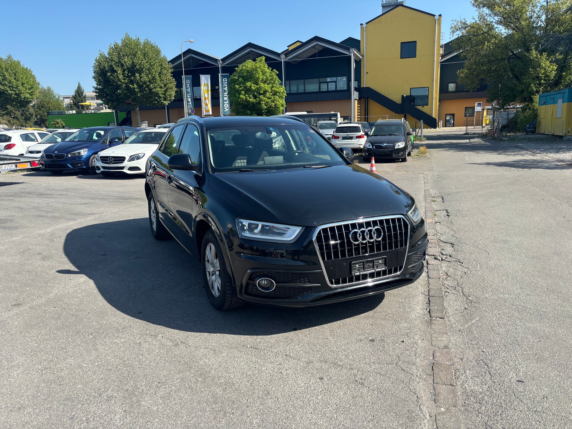 AUDI Q3 2.0 TFSI quattro S-tronic S-Line-image-3