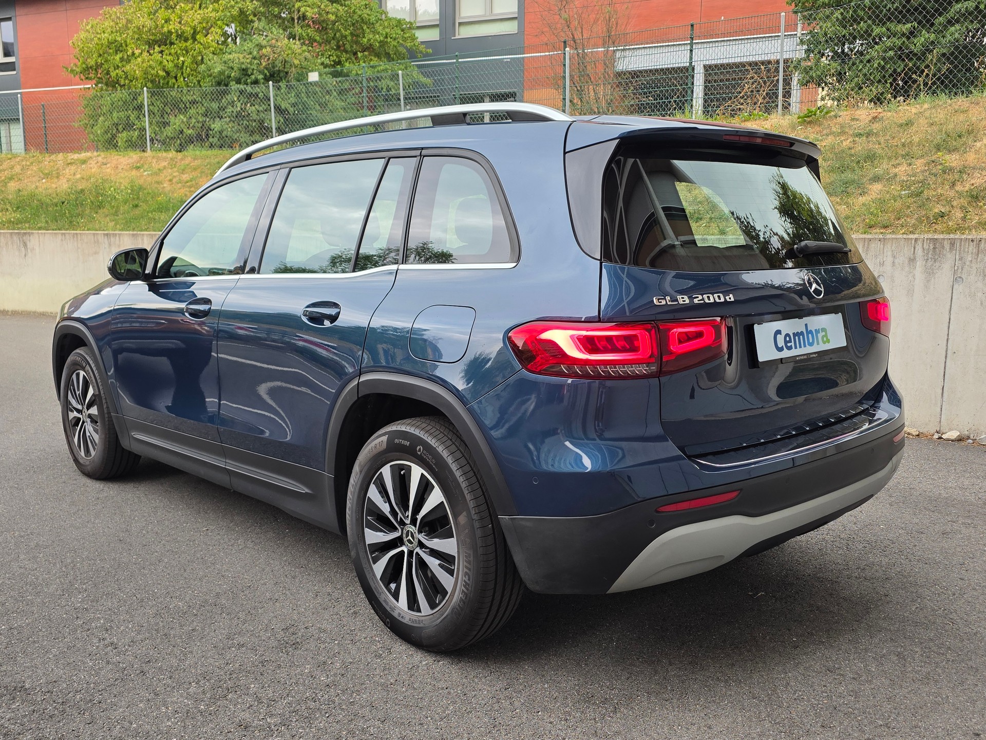 MERCEDES-BENZ GLB 200 d Style 8G-Tronic-image-3
