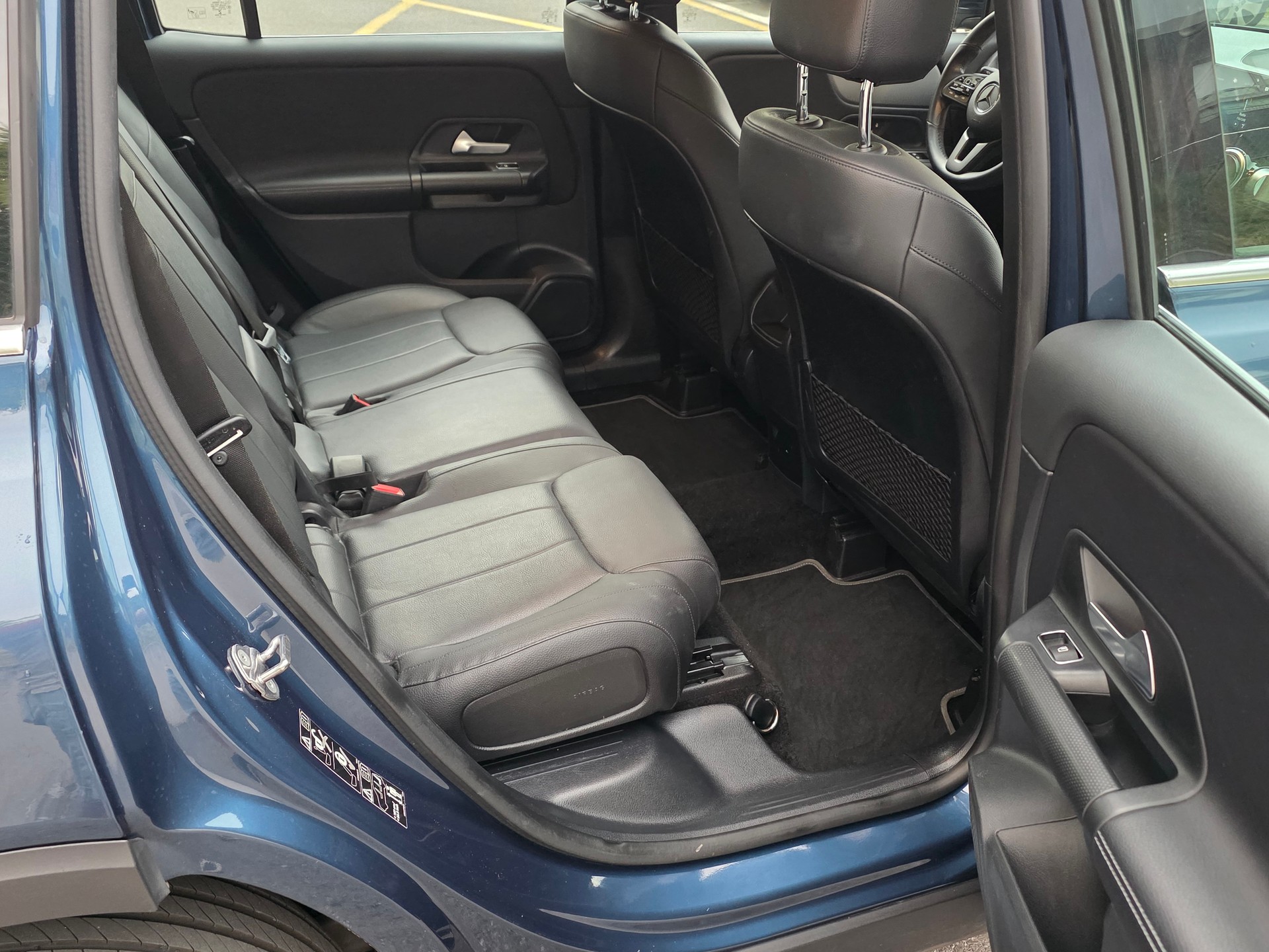 MERCEDES-BENZ GLB 200 d Style 8G-Tronic-image-13