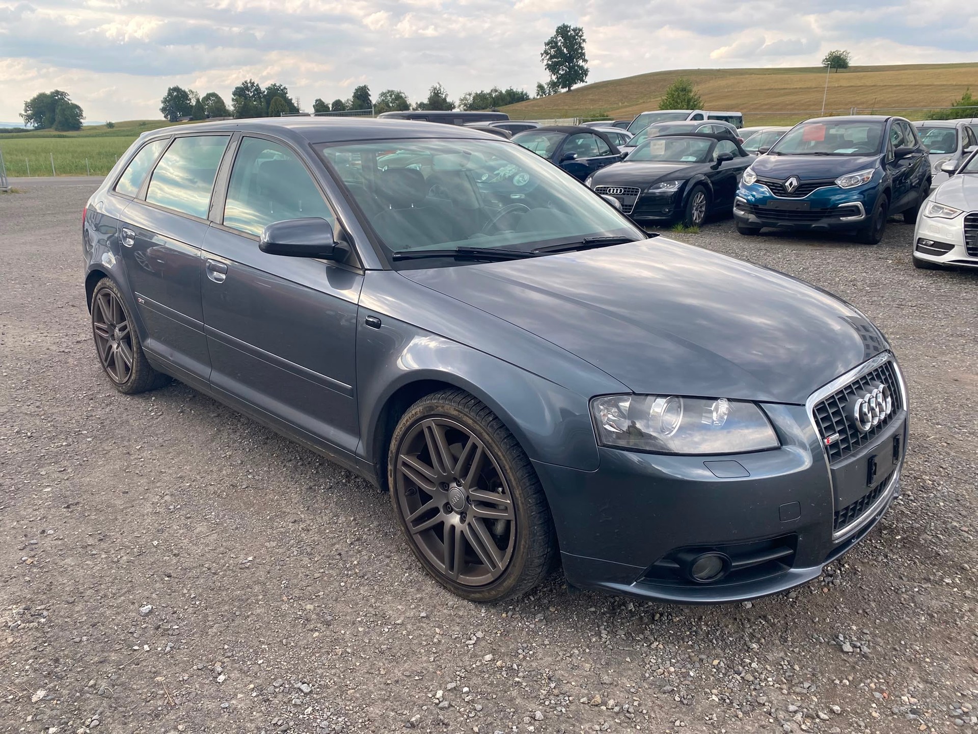 AUDI A3 Sportback 2.0 Turbo FSI Ambiente quattro-image-1