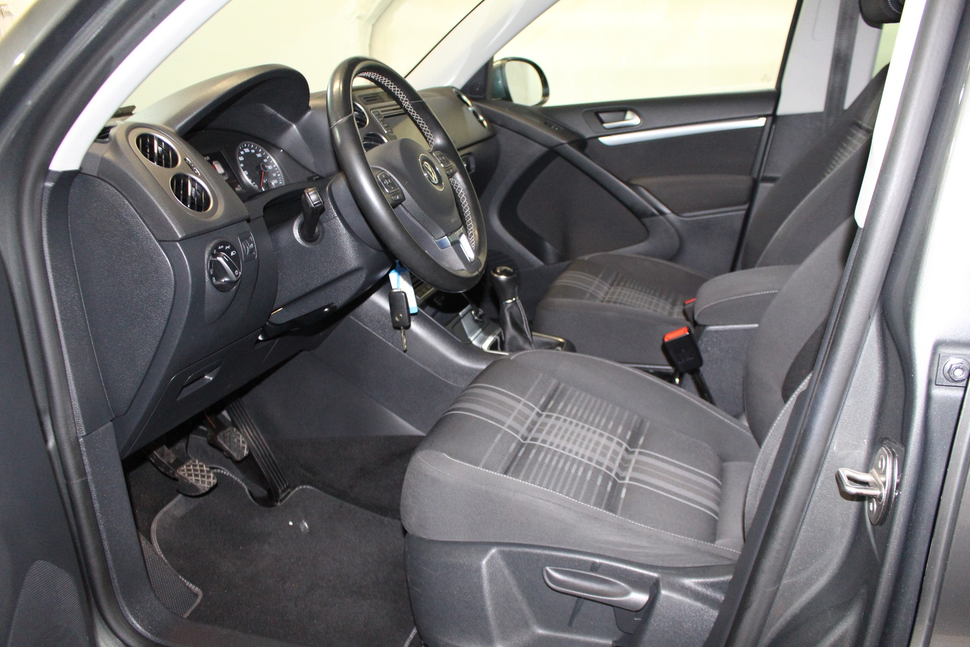 VW Tiguan 2.0 TDI BMT Start-image-6