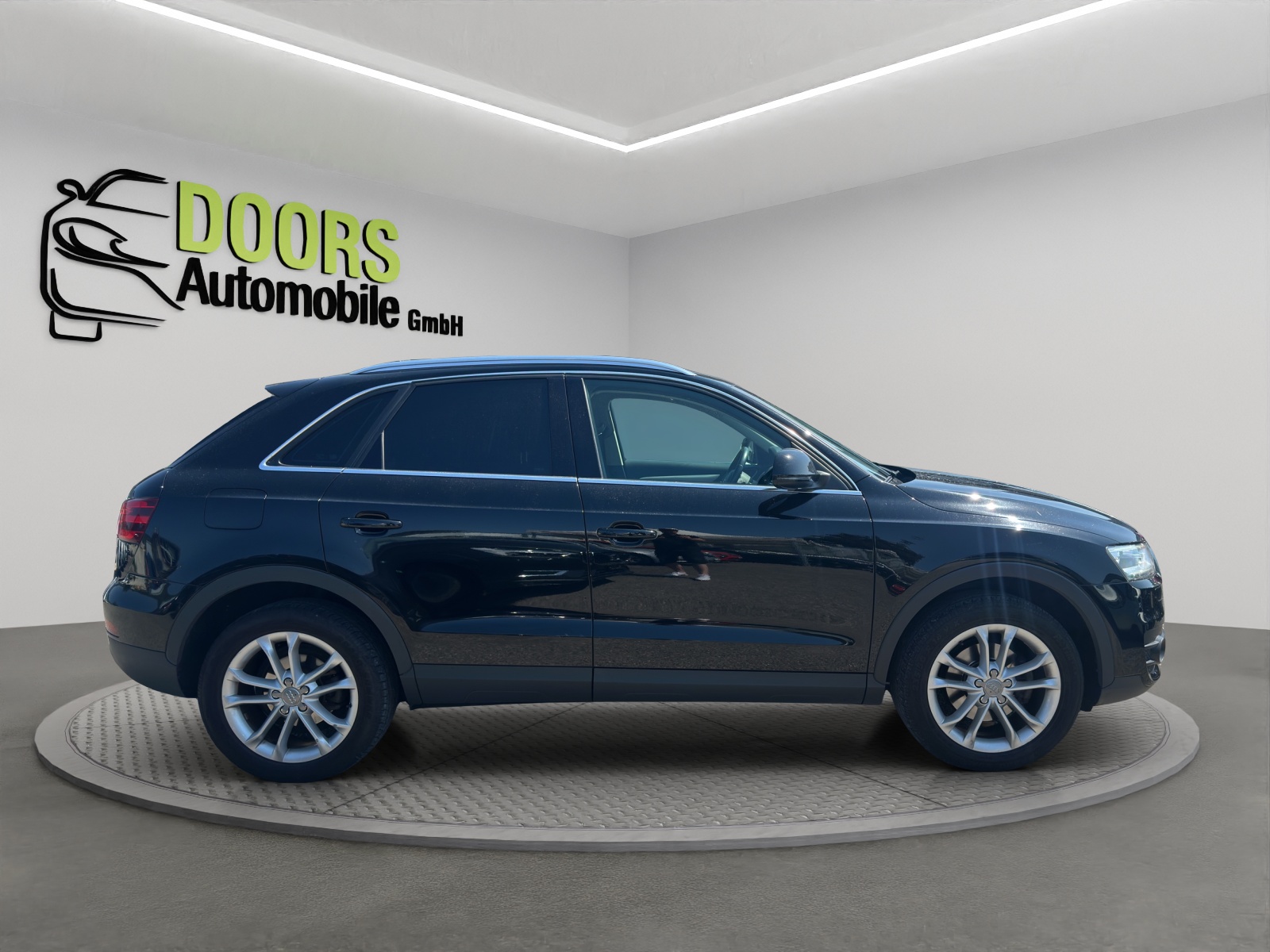 AUDI Q3 2.0 TDI quattro S-tronic-image-7
