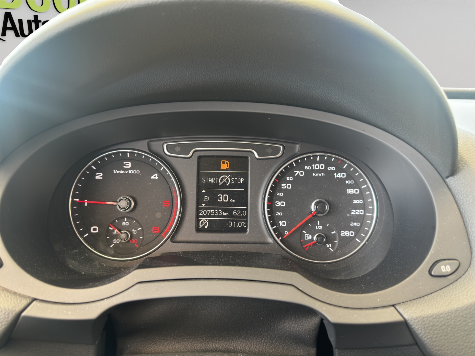 AUDI Q3 2.0 TDI quattro S-tronic-image-18