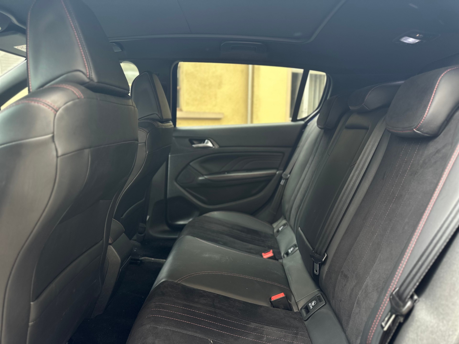 PEUGEOT 308 2.0 BlueHDI GT Automatic-image-8