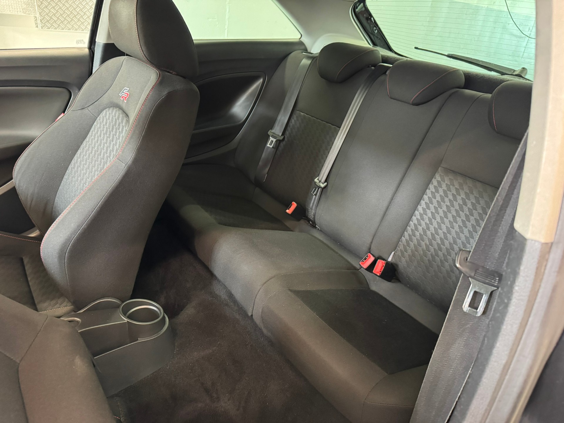 SEAT Ibiza SC 2.0 TDI FR-image-12