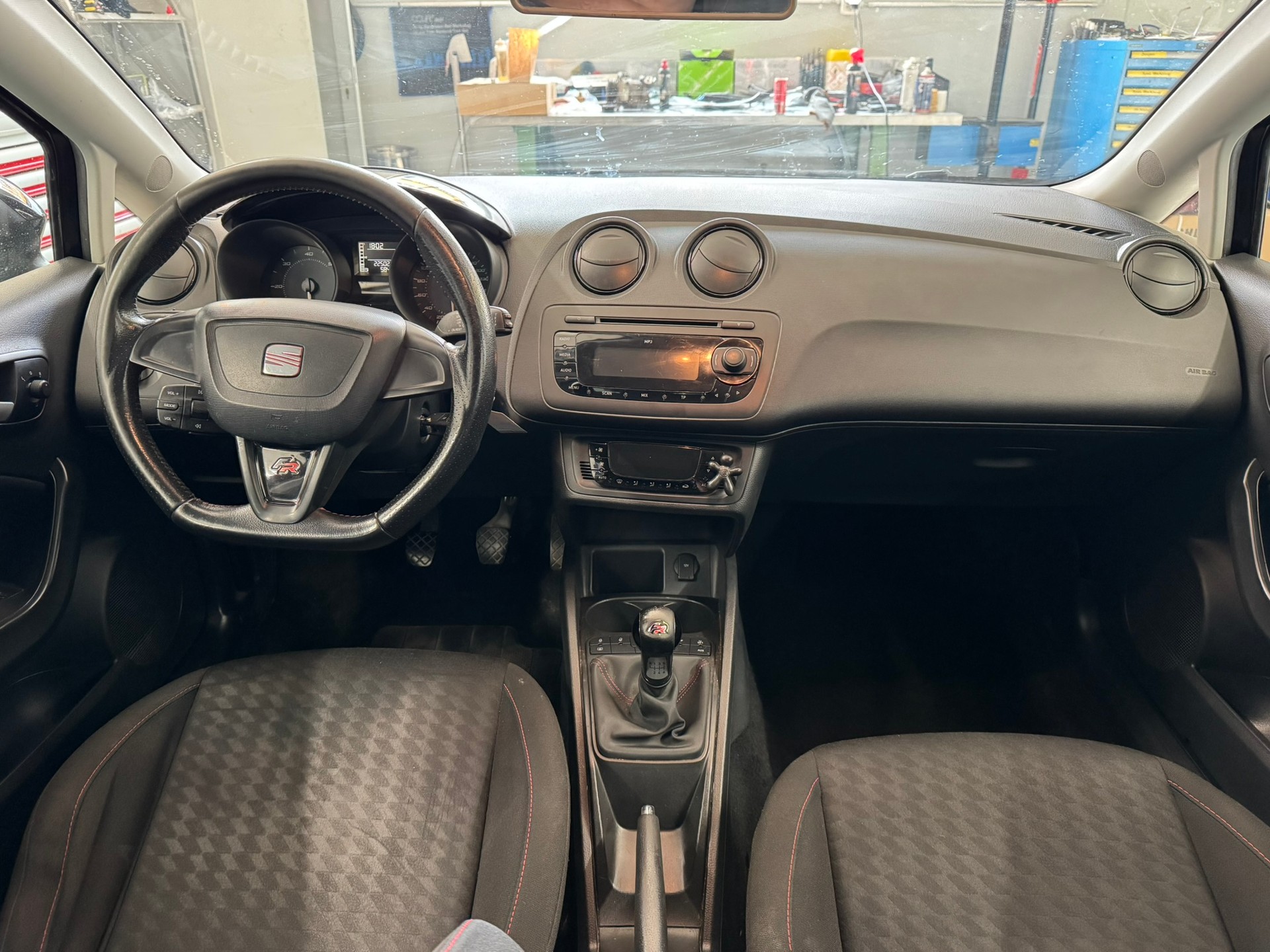 SEAT Ibiza SC 2.0 TDI FR-image-7