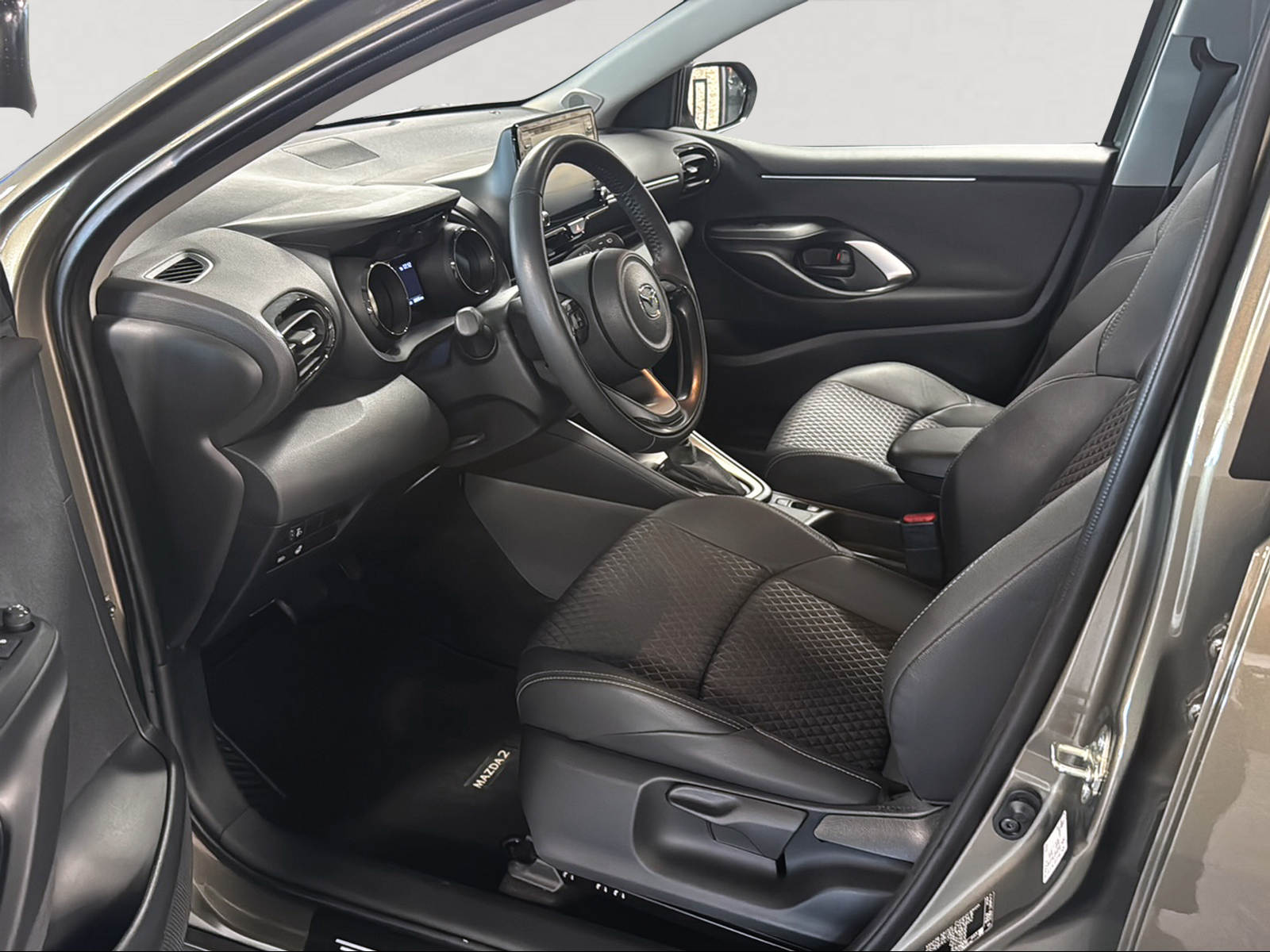 MAZDA 2 Hybrid Agile-image-28