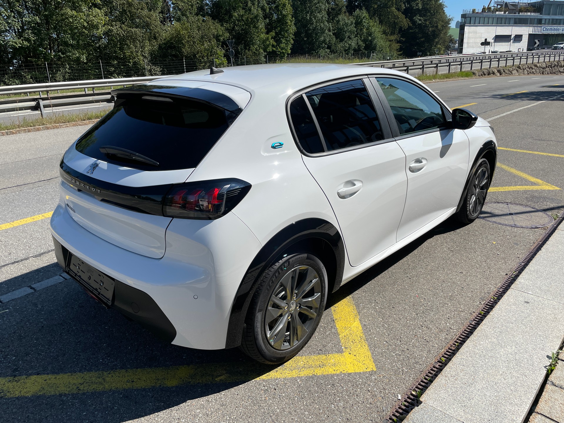 PEUGEOT 208 Elektrik Active Pack, 3-Phasenladung-image-4