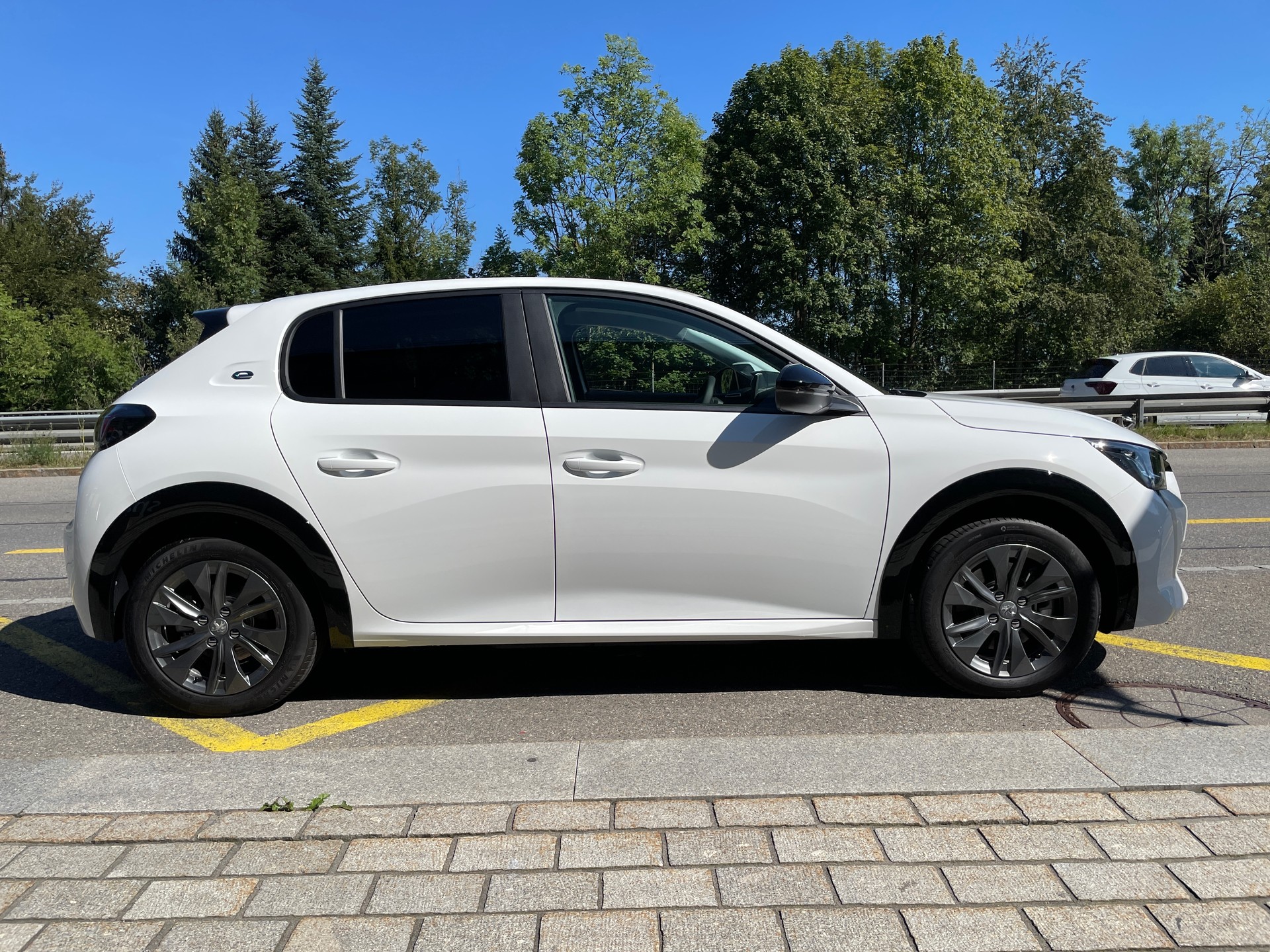 PEUGEOT 208 Elektrik Active Pack, 3-Phasenladung-image-3