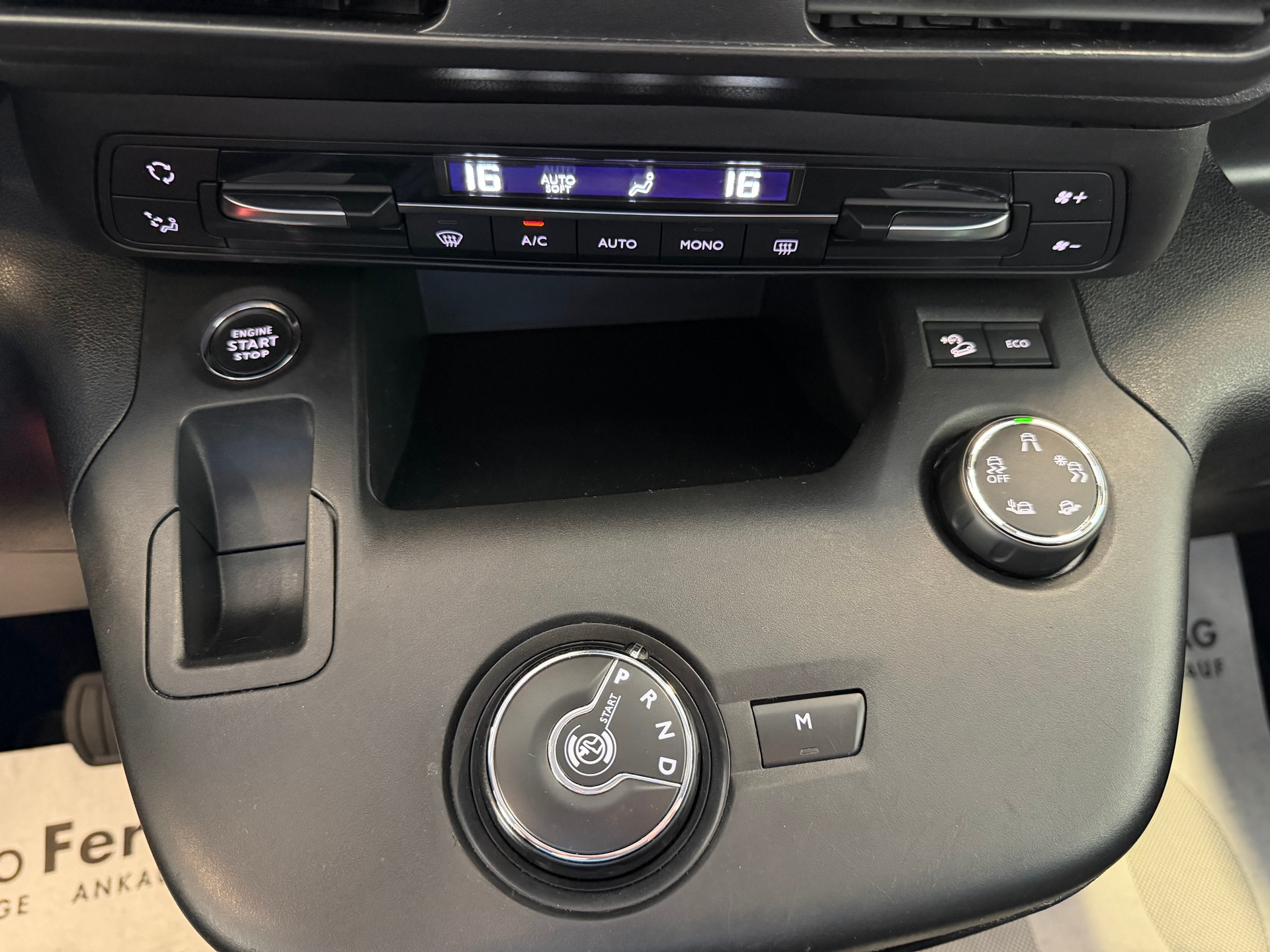 OPEL Combo Life XL 1.2 Innovation-image-24