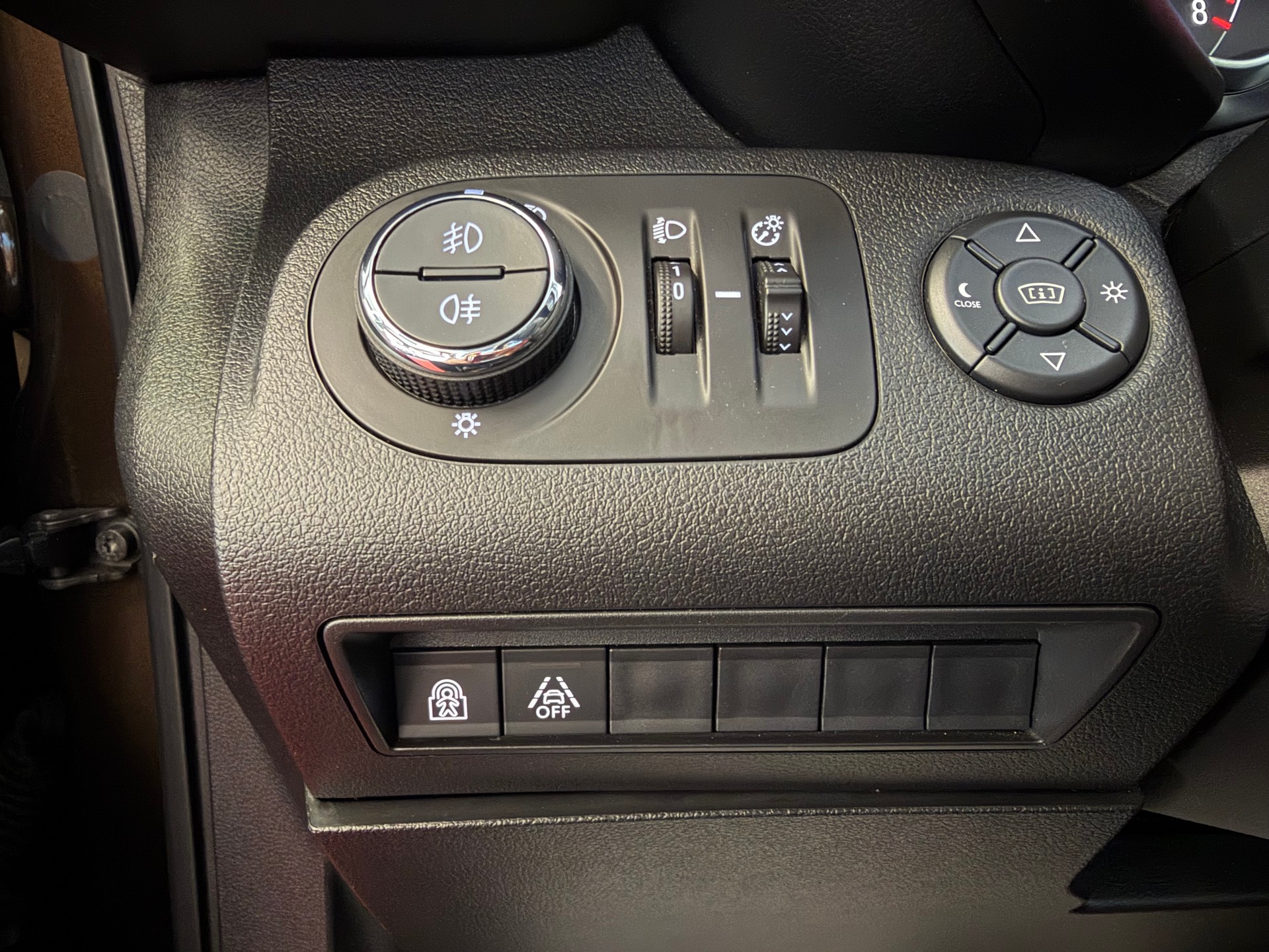 OPEL Combo Life XL 1.2 Innovation-image-25