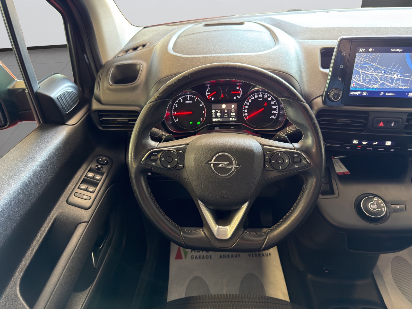 OPEL Combo Life XL 1.2 Innovation-image-13