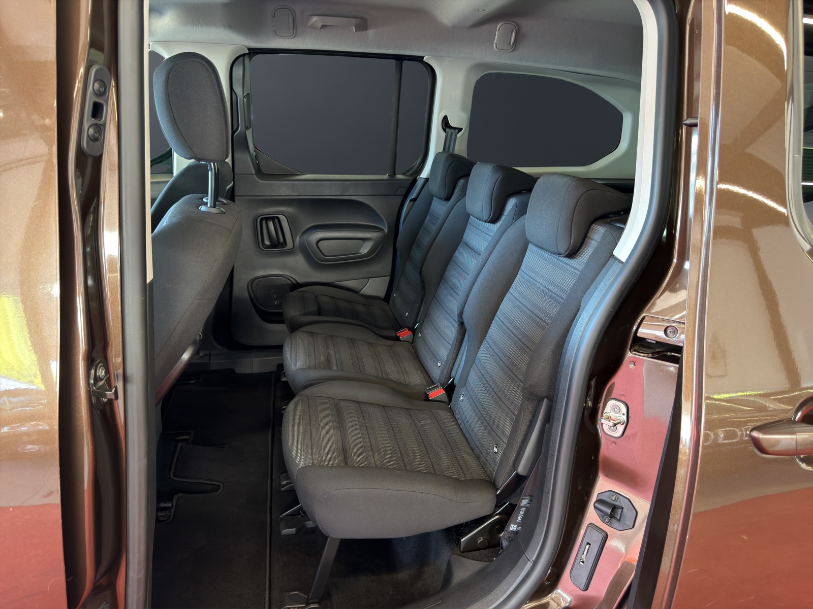 OPEL Combo Life XL 1.2 Innovation-image-14