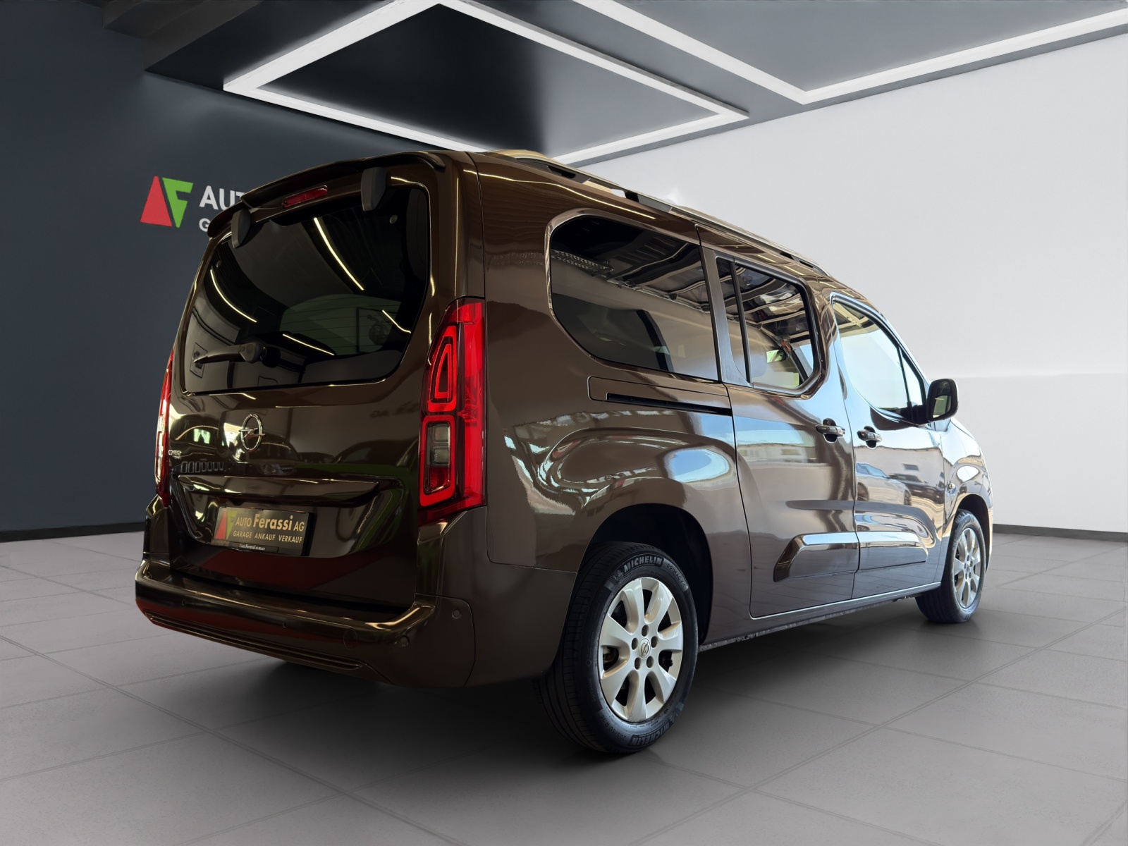 OPEL Combo Life XL 1.2 Innovation-image-5