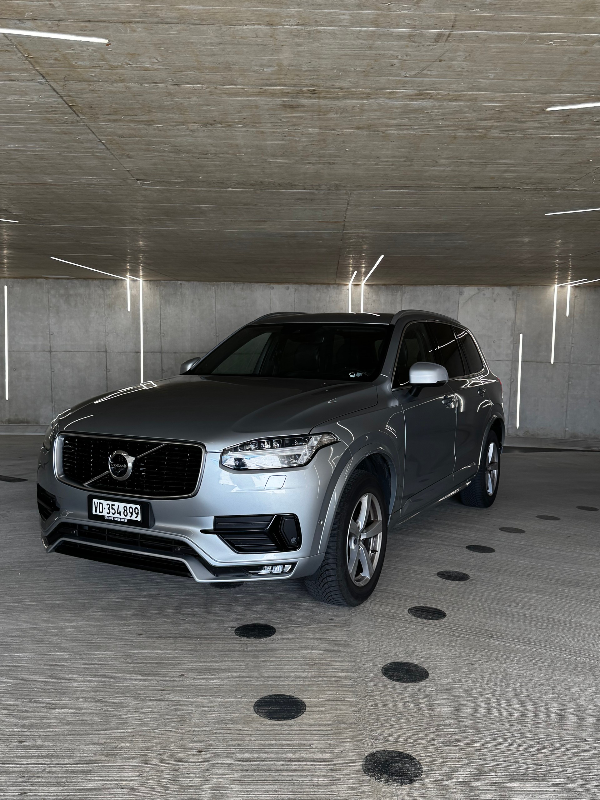 VOLVO 2.0 T6 R-Design 7P. AWD