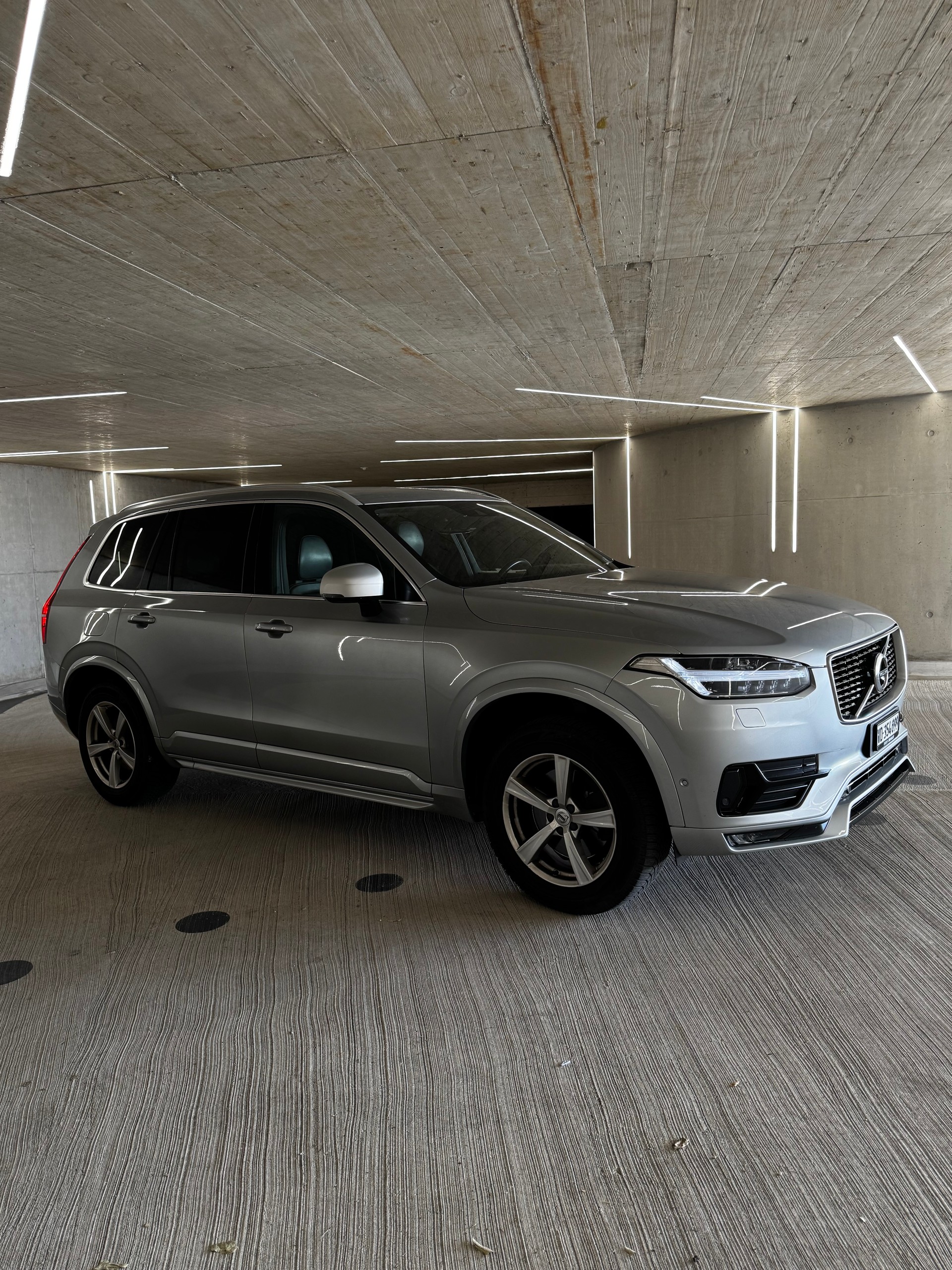 VOLVO 2.0 T6 R-Design 7P. AWD-image-3