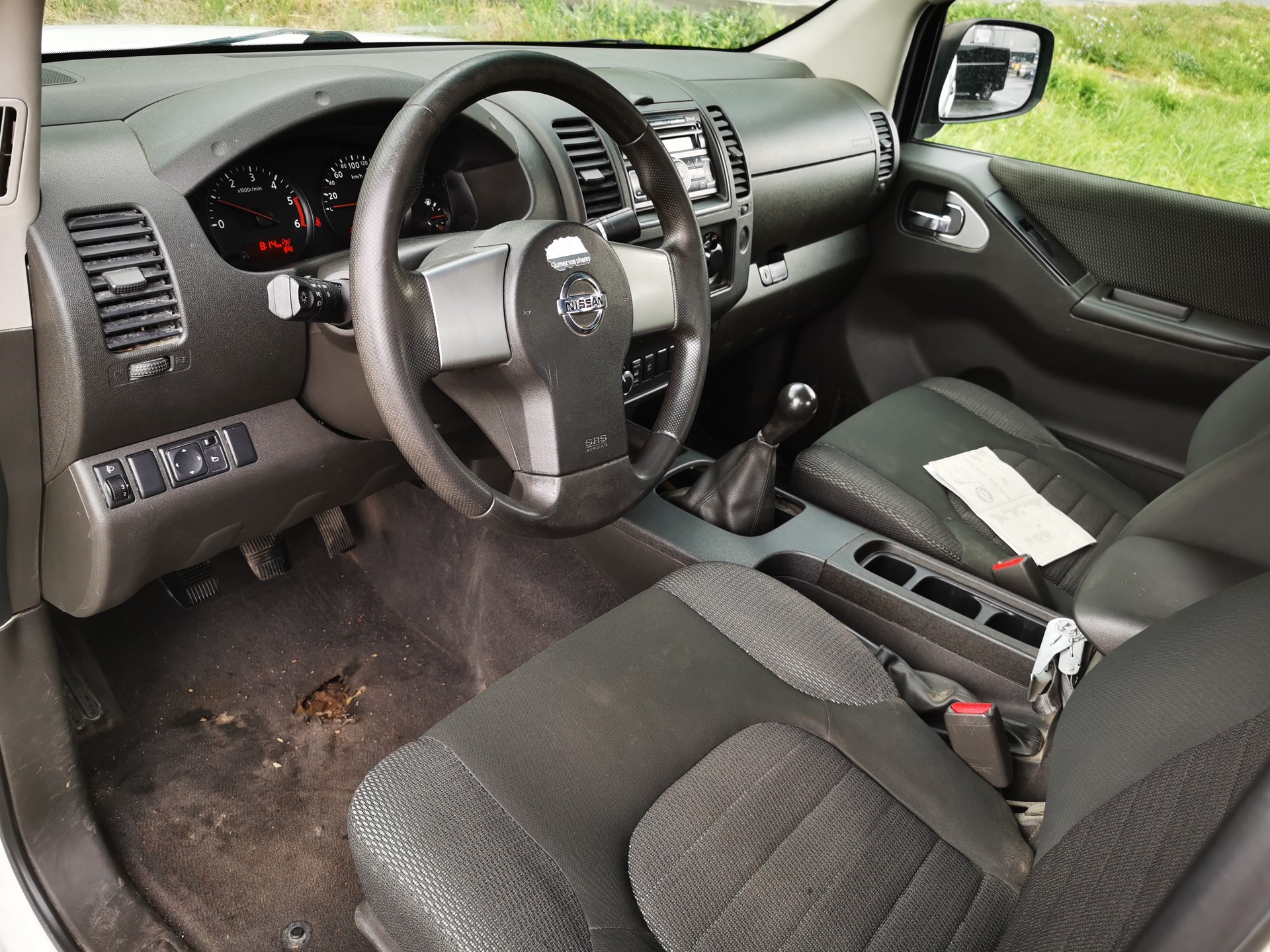 NISSAN Navara 2.5 dci-image-11