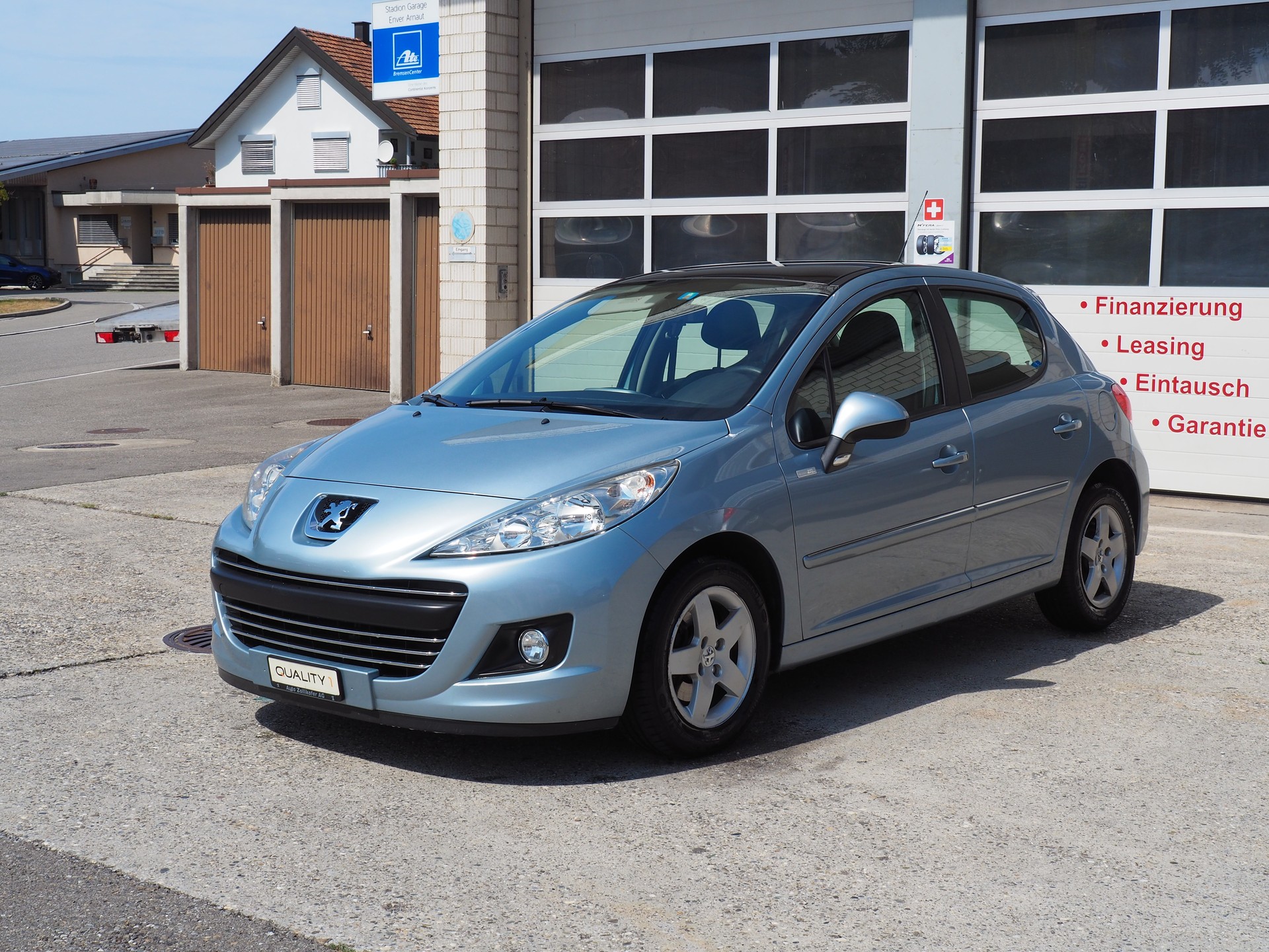 PEUGEOT 207 1.4 16V Millesim 200-image-0