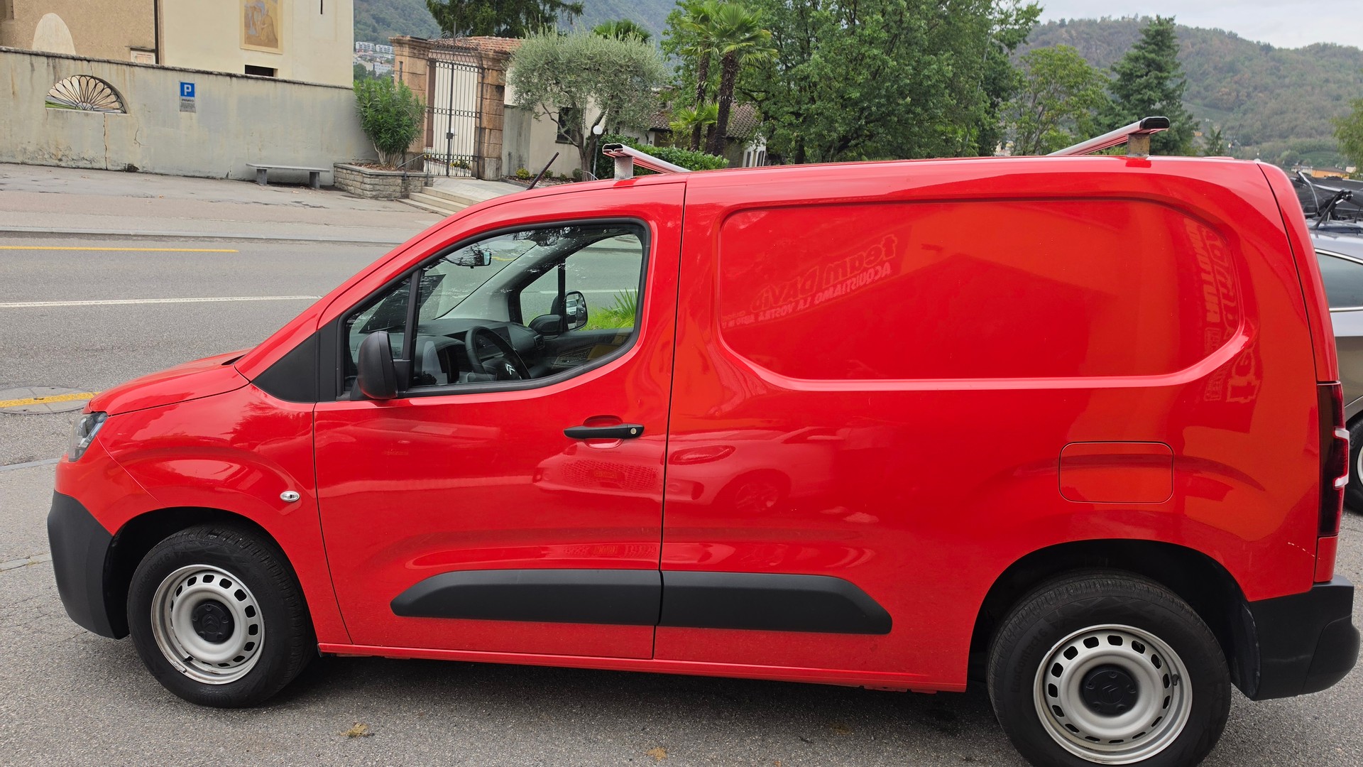 CITROEN 1.2 KOMBI STT-image-1