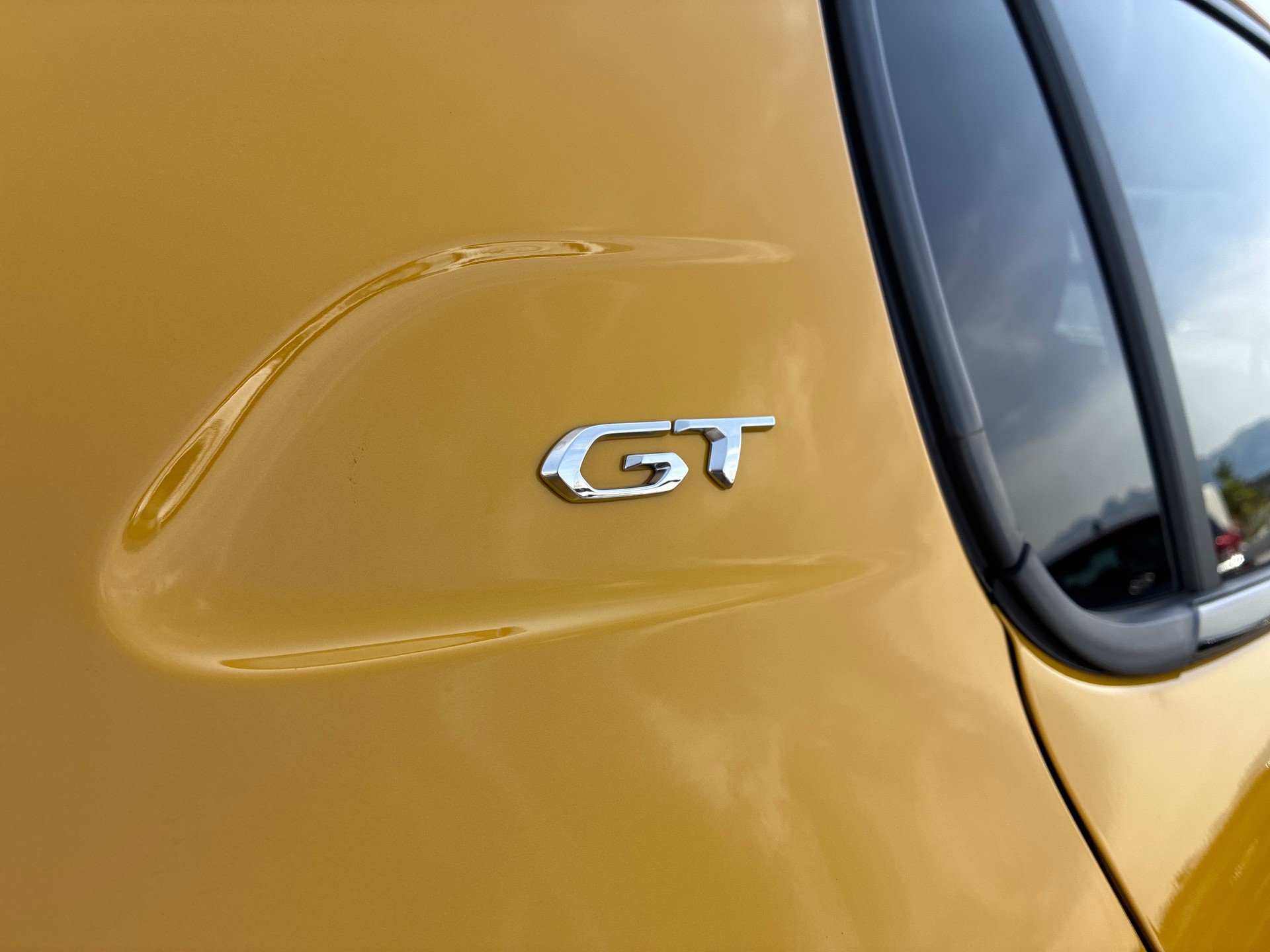 PEUGEOT 208 1.2 PureTech GT Pack EAT8 (Sport Ed. Nr.36/100)-image-6